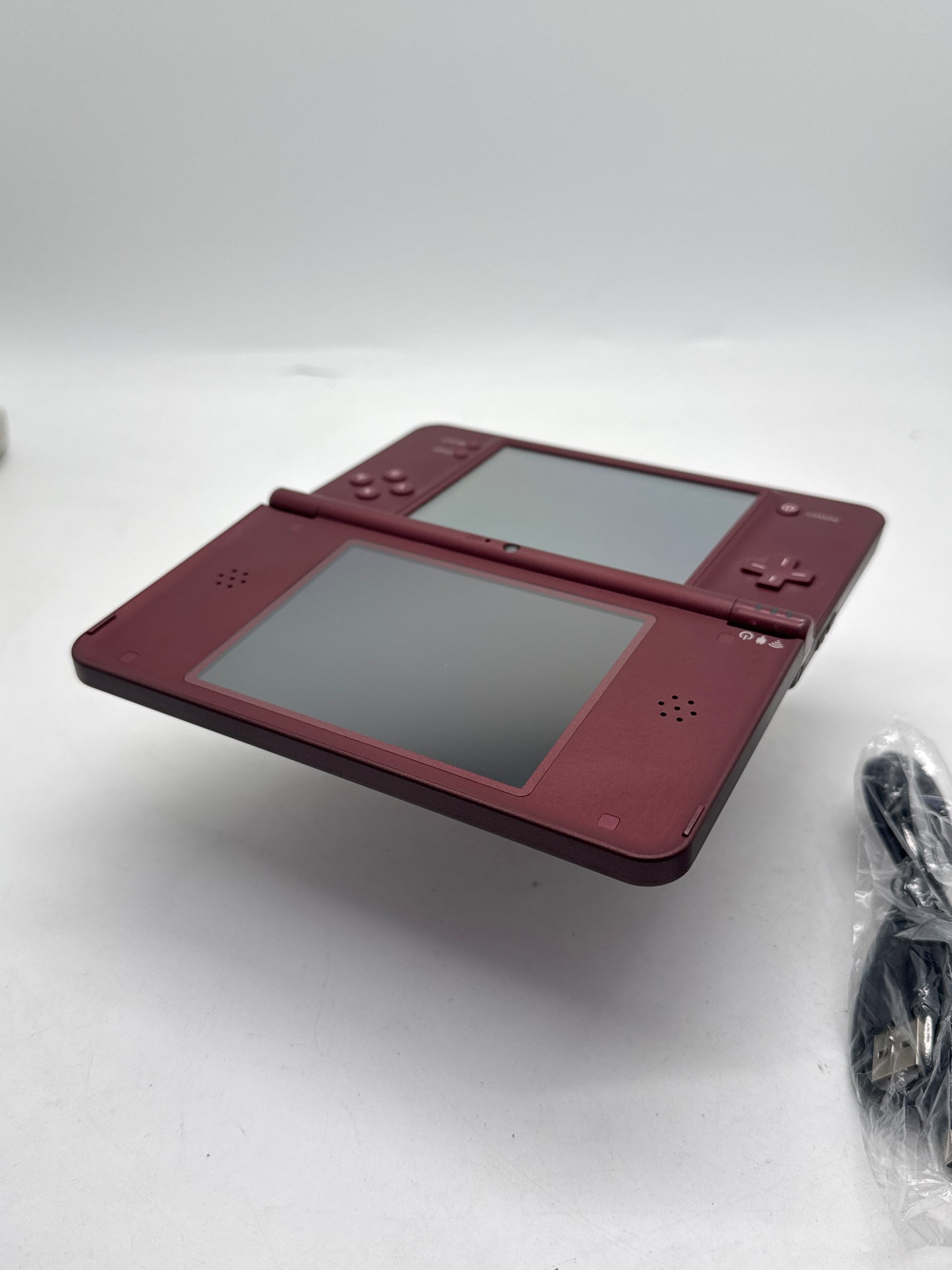 Nintendo DSi LL UTL-001(JPN) Wine Red Burgundy Console #407 w/ Stylus & Charger