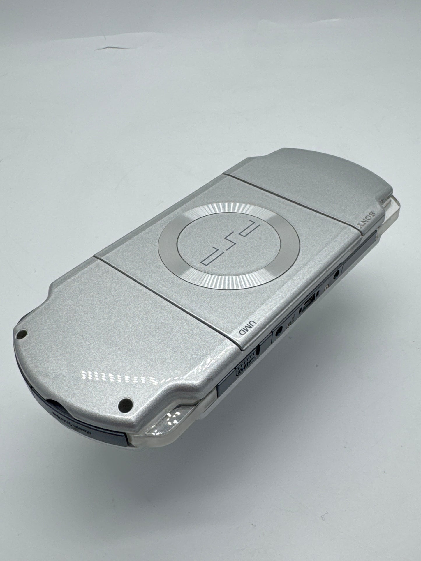 Sony PSP-2000 Silver Console #87 w/2400mAh Battery & No Charger