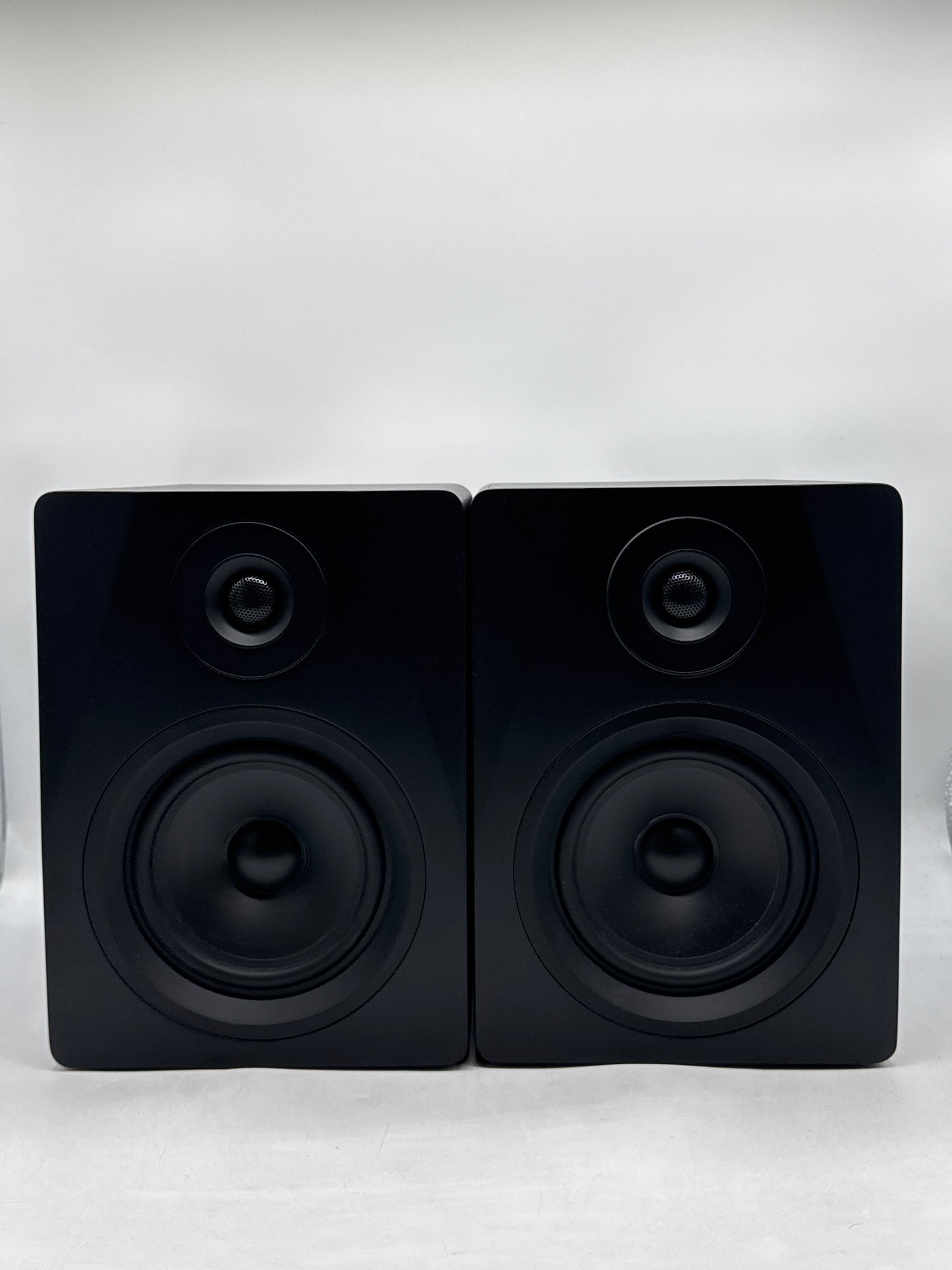 Rockville APM5B 5.25" 2-Way 250W Active/Powered USB Studio Monitor Speakers Pair
