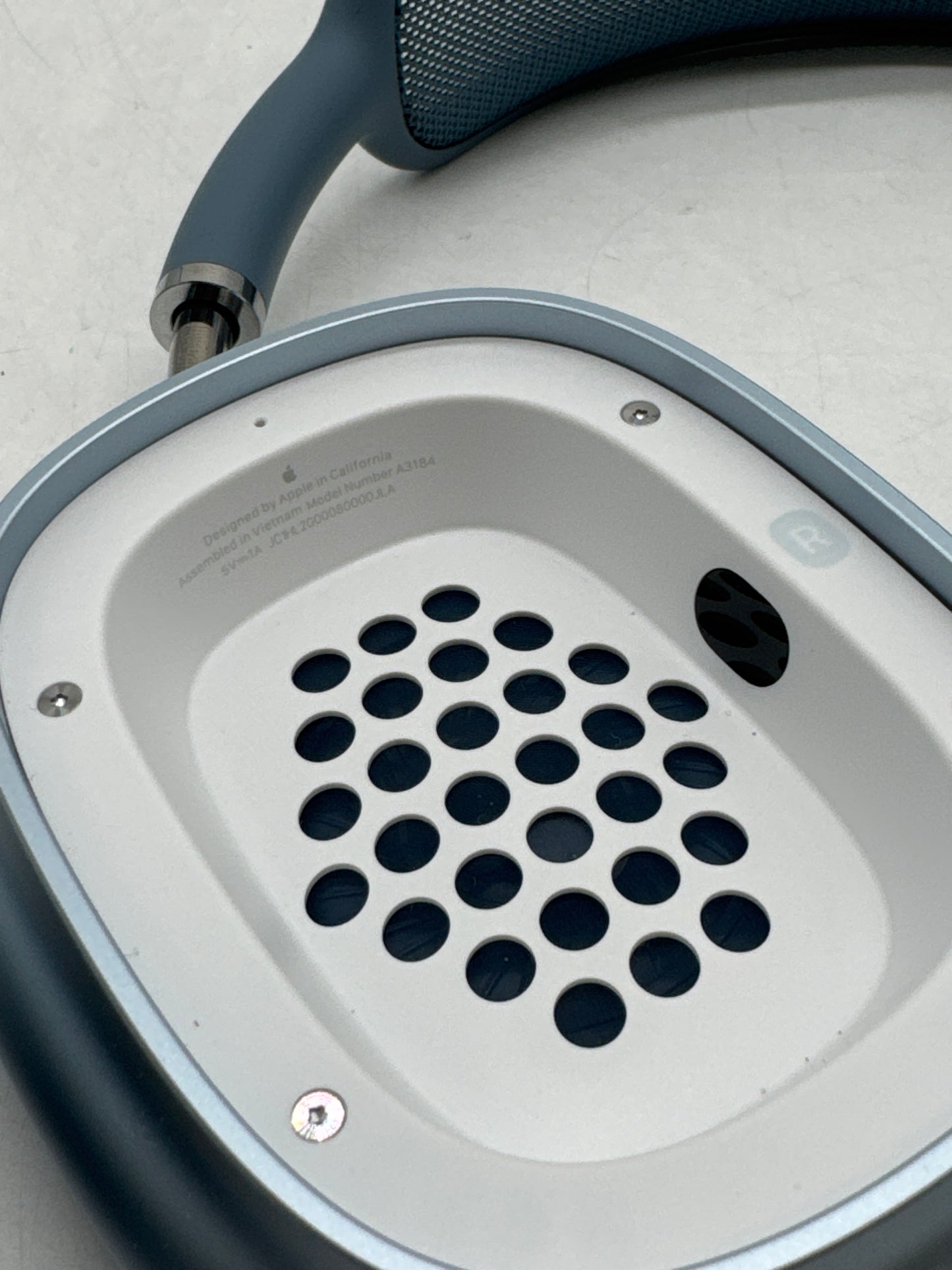 Apple AirPods Max A3184 Wireless Over-Ear Headphones Blue