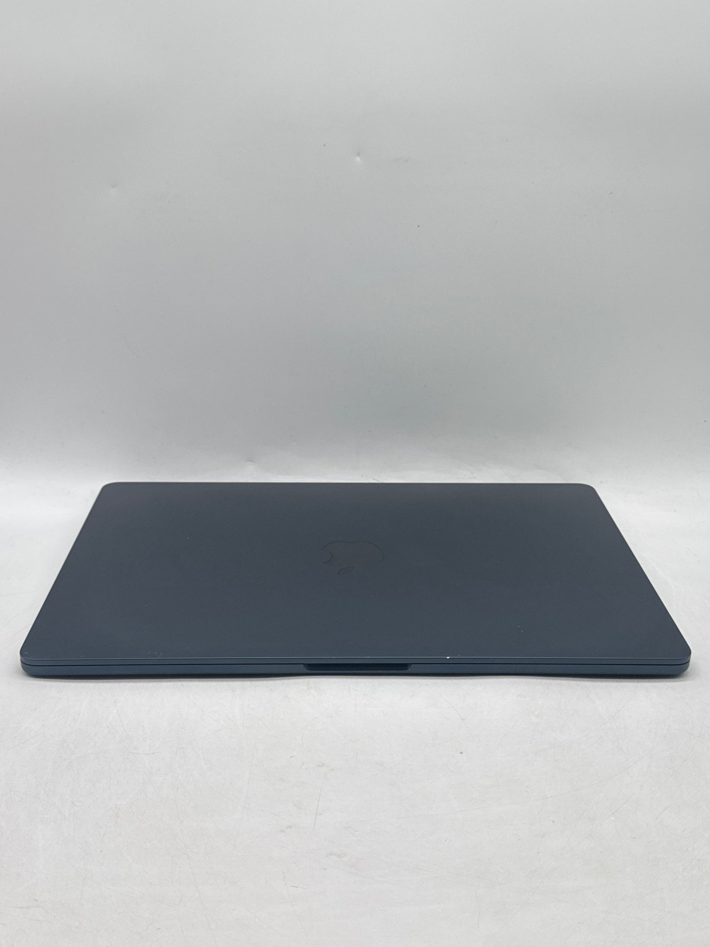 2023 Apple MacBook Air 15.3" A2941 M2 8C-CPU 10C-GPU 8GB RAM 256GB SSD 100% BH