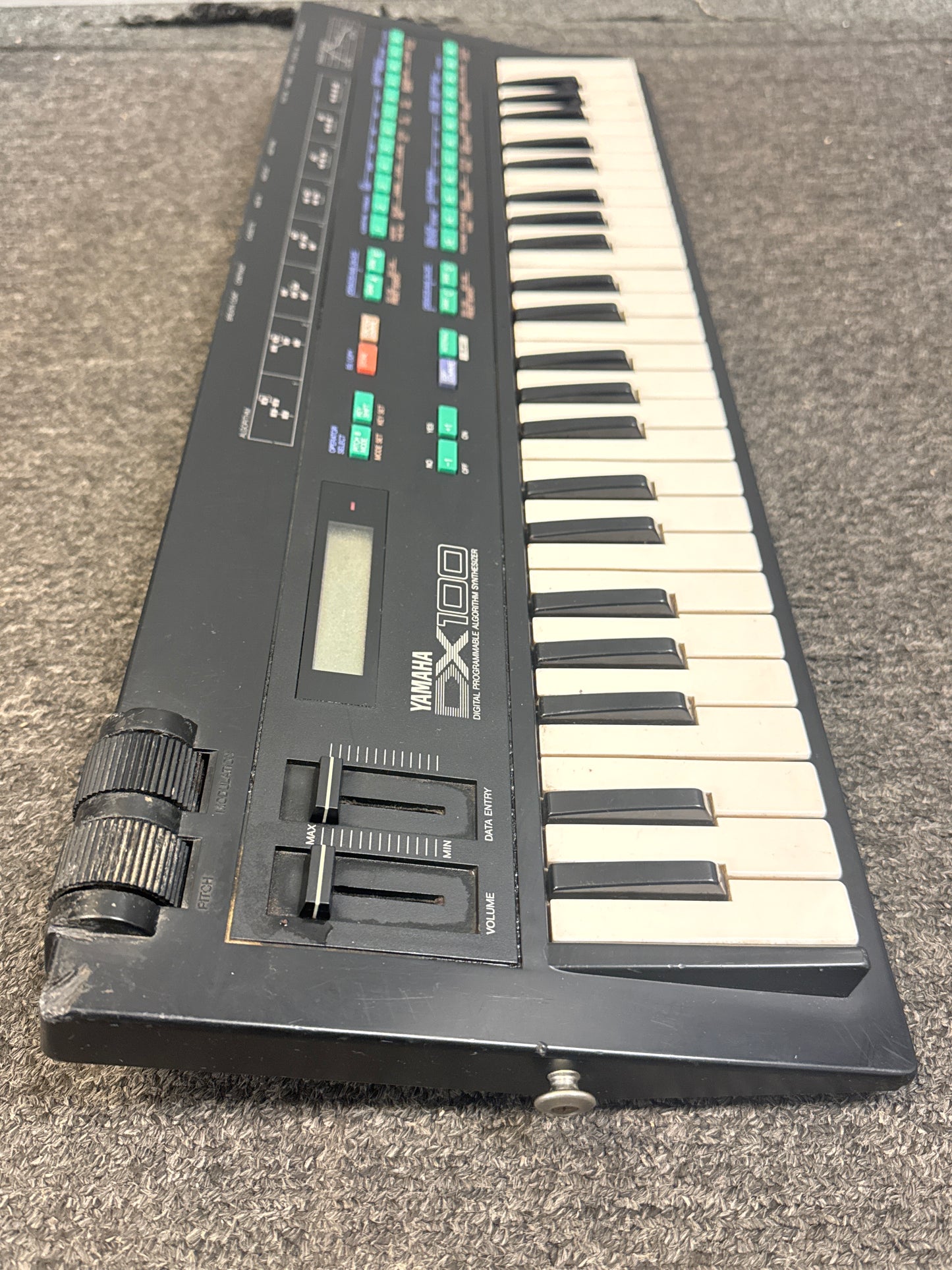Yamaha DX100 Synthesizer Digital Programmable Algorithm - Read!