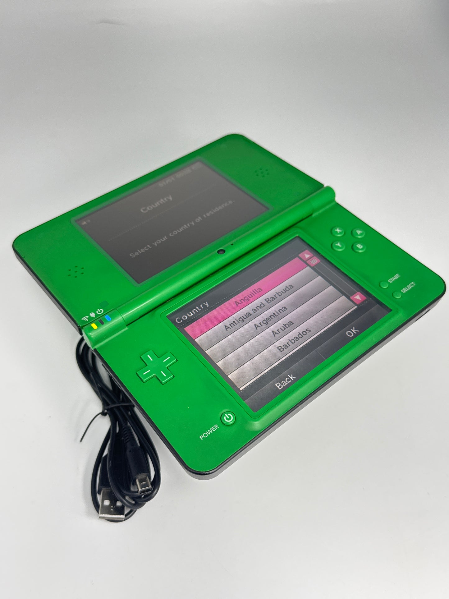 Nintendo DSi LL Green w/ Charger & Stylus Console #18