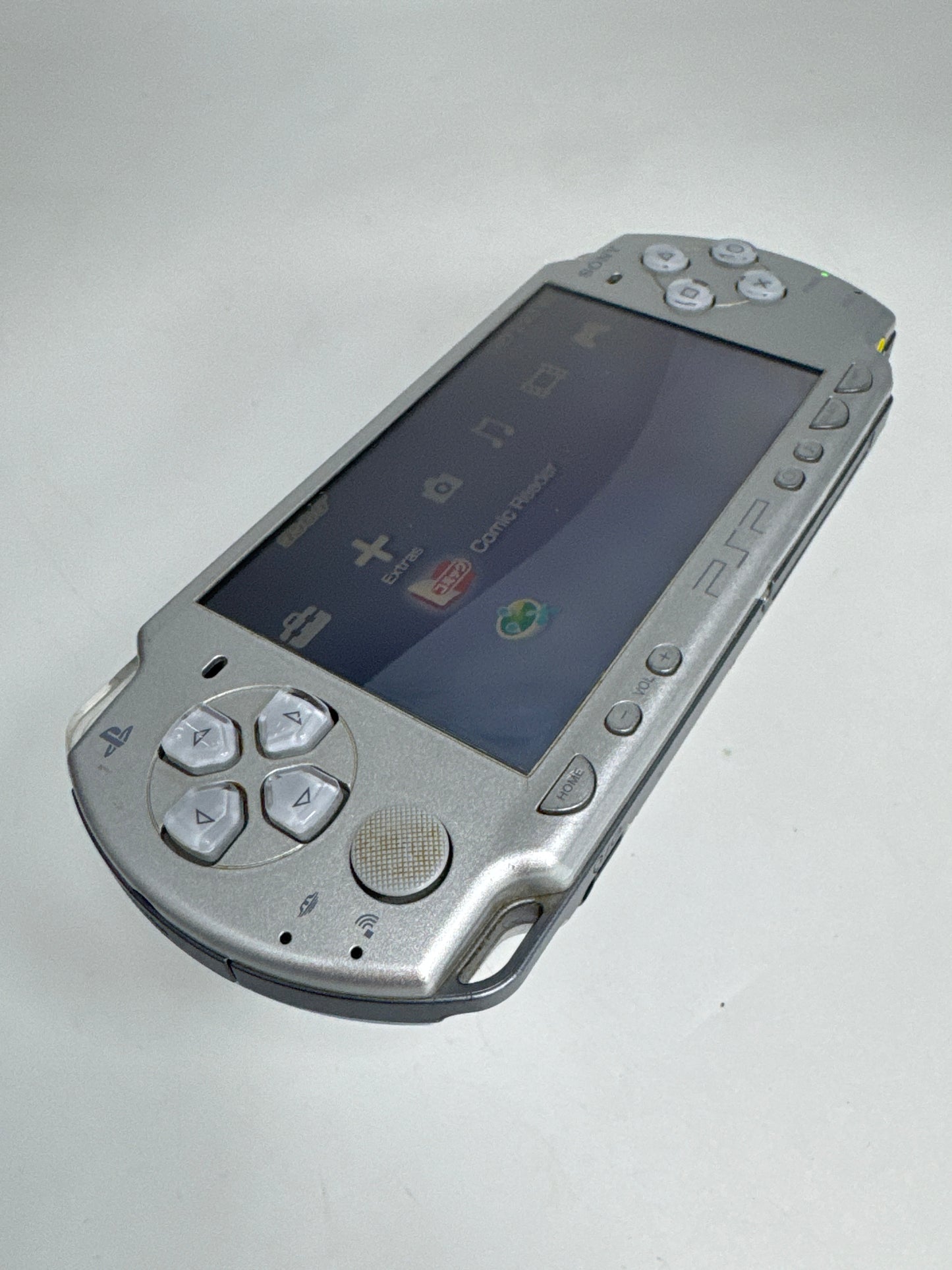 Sony PSP-2000 Silver Console #297 w/1200mAh Battery No Charger BAD UMD DRIVE AS IS