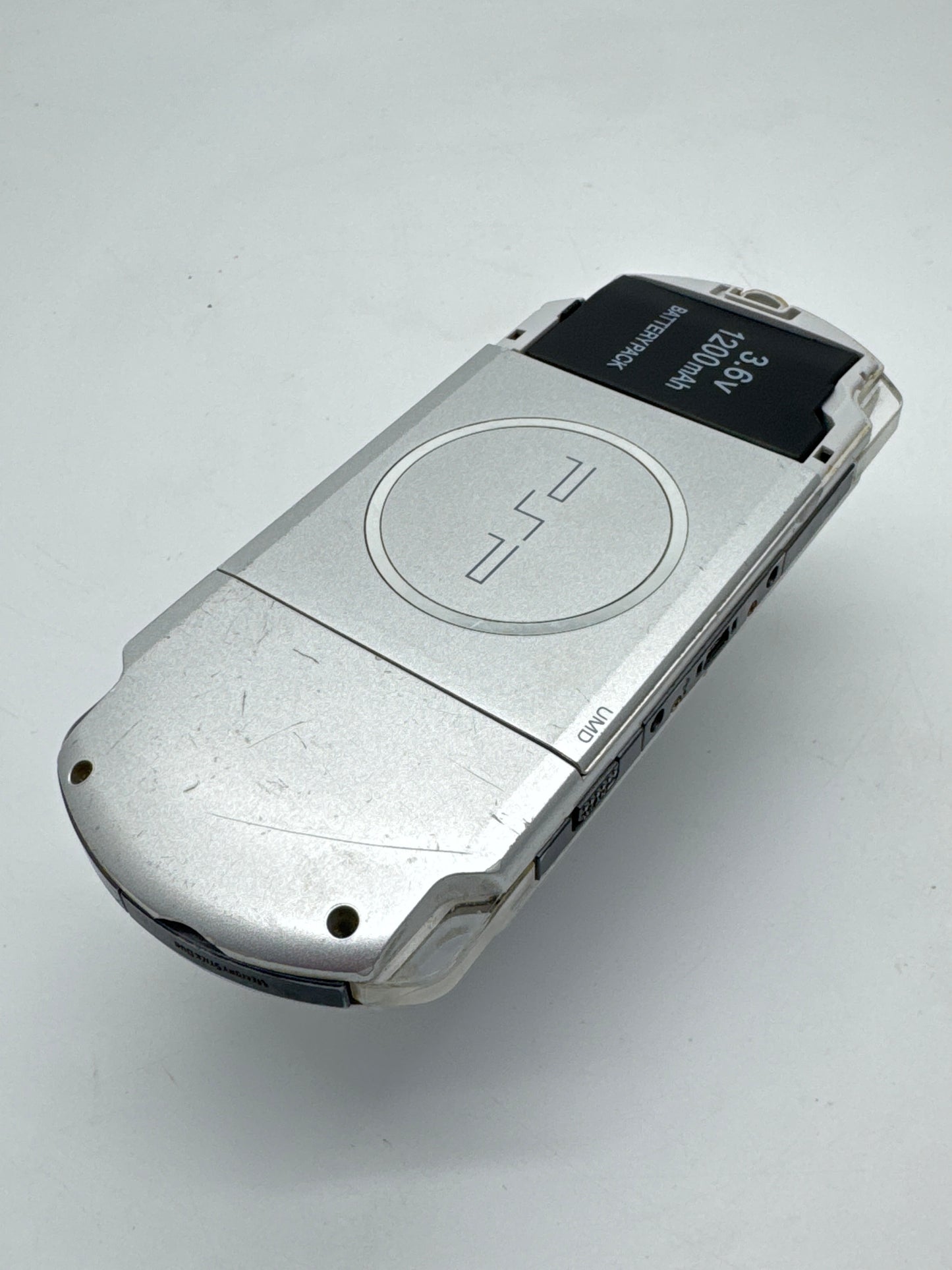 Sony PSP-3000 Silver Console #232 w/ 1200mAh Battery Missing Back Lid No Charger