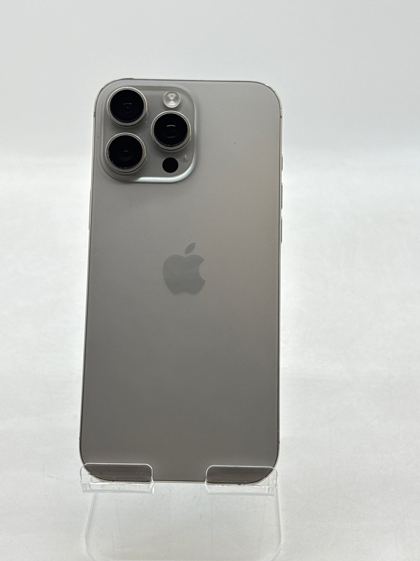 Unlocked Apple iPhone 16 Pro Max A3084 256GB Natural Titanium - Cracked Read!