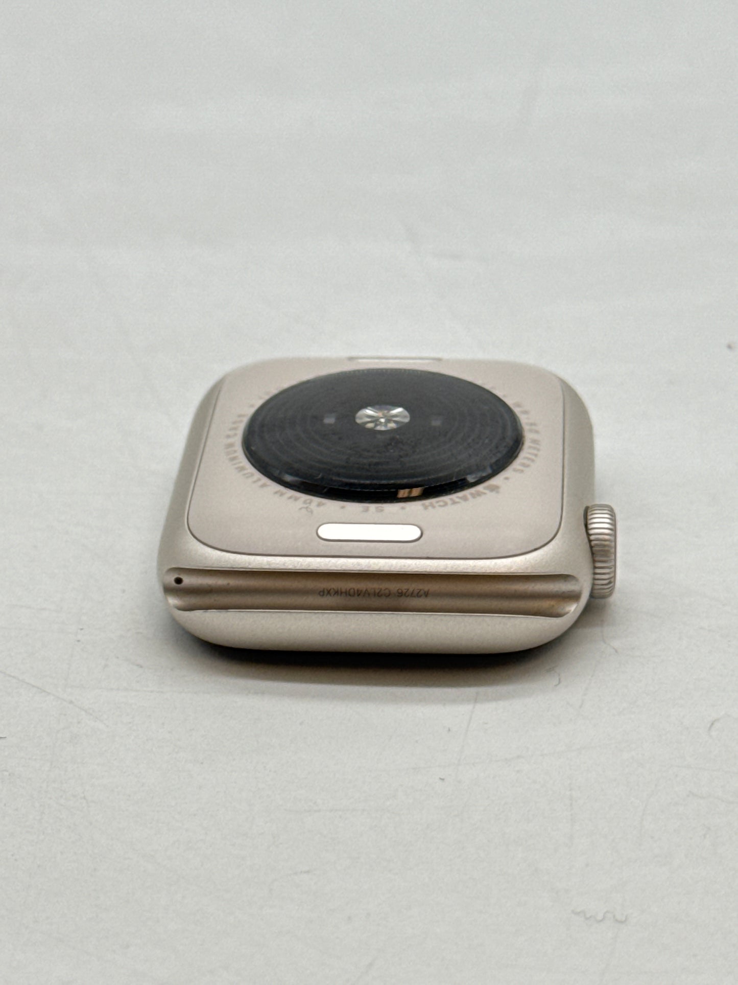 Unlocked Apple Watch SE 2nd Gen A2726 40mm GPS + Cellular Starlight Aluminium