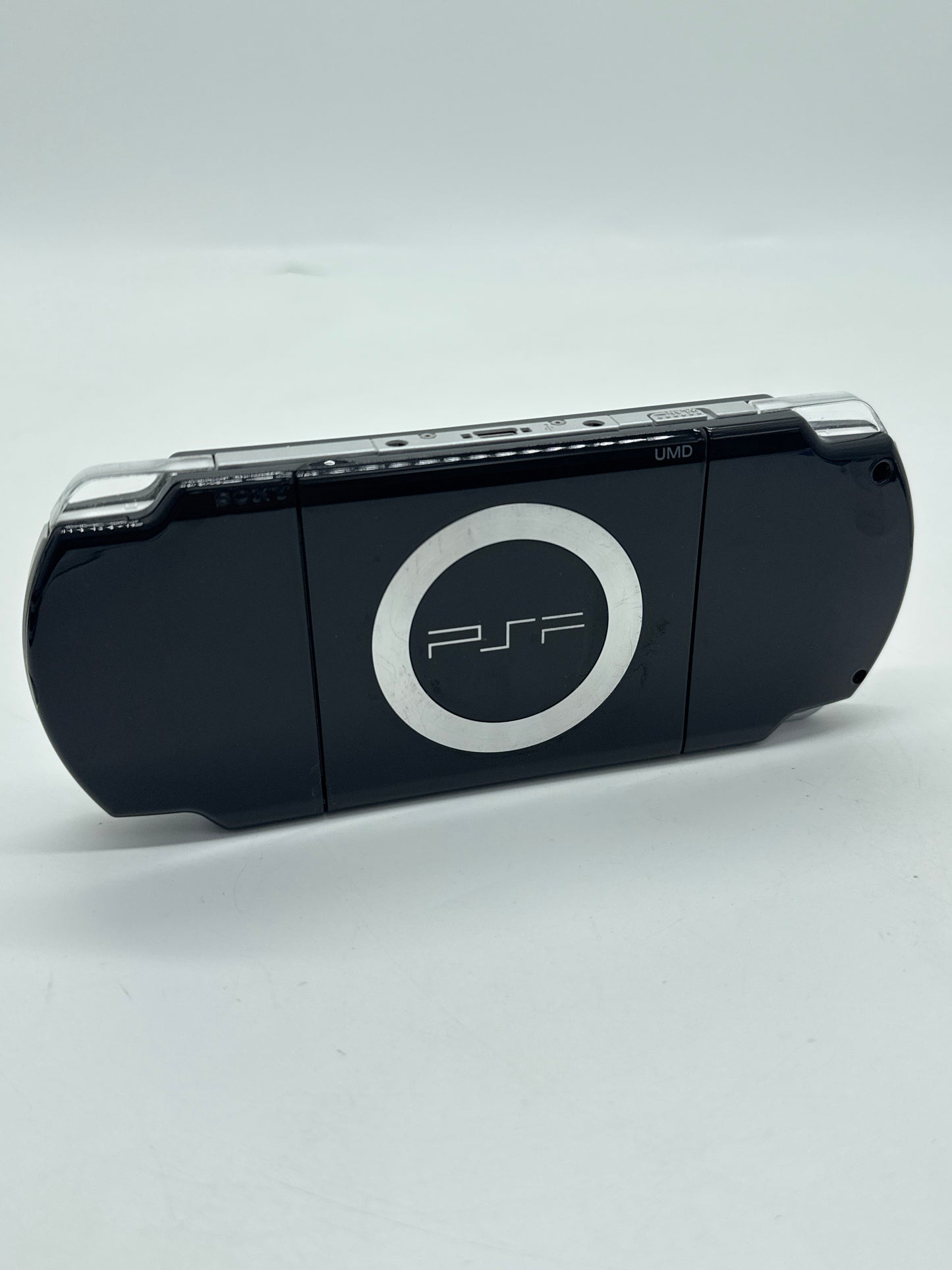 Sony PSP-2000 Piano Black Console #82 w/1200mAh Battery & No Charger