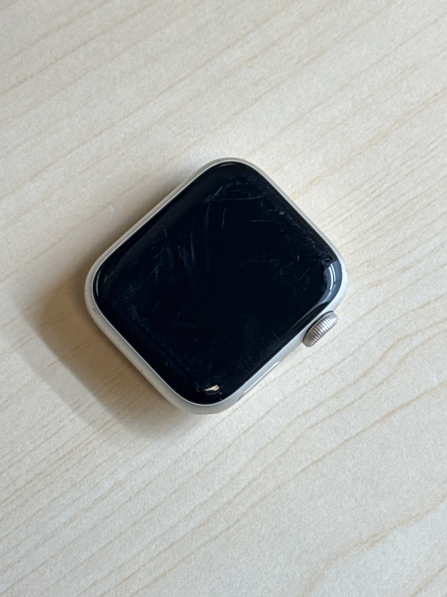 Unlocked Apple Watch SE 2 A2726 40mm GPS + Cellular Starlight Aluminum