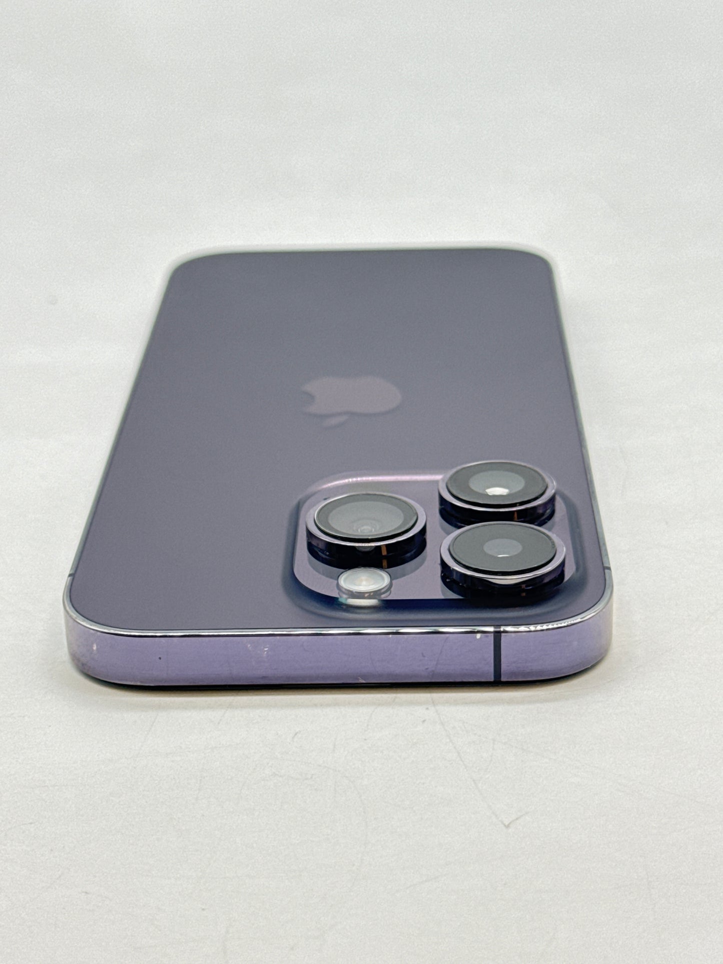 Unlocked Apple iPhone 14 Pro A2650 128GB Deep Purple - Read!