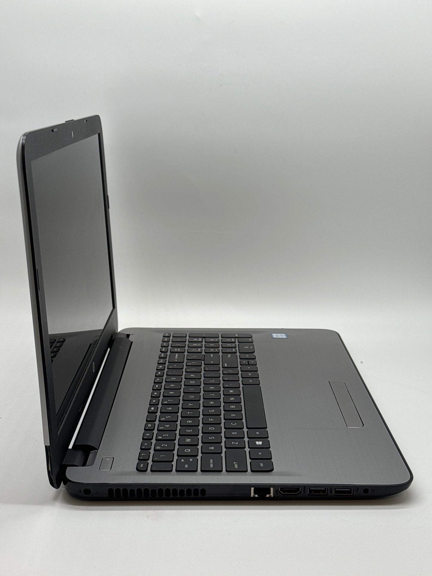 HP 15-ay039wm 15-inch Core i3 8GB RAM 1TB Laptop Gray w/ Charger - Bad Battery