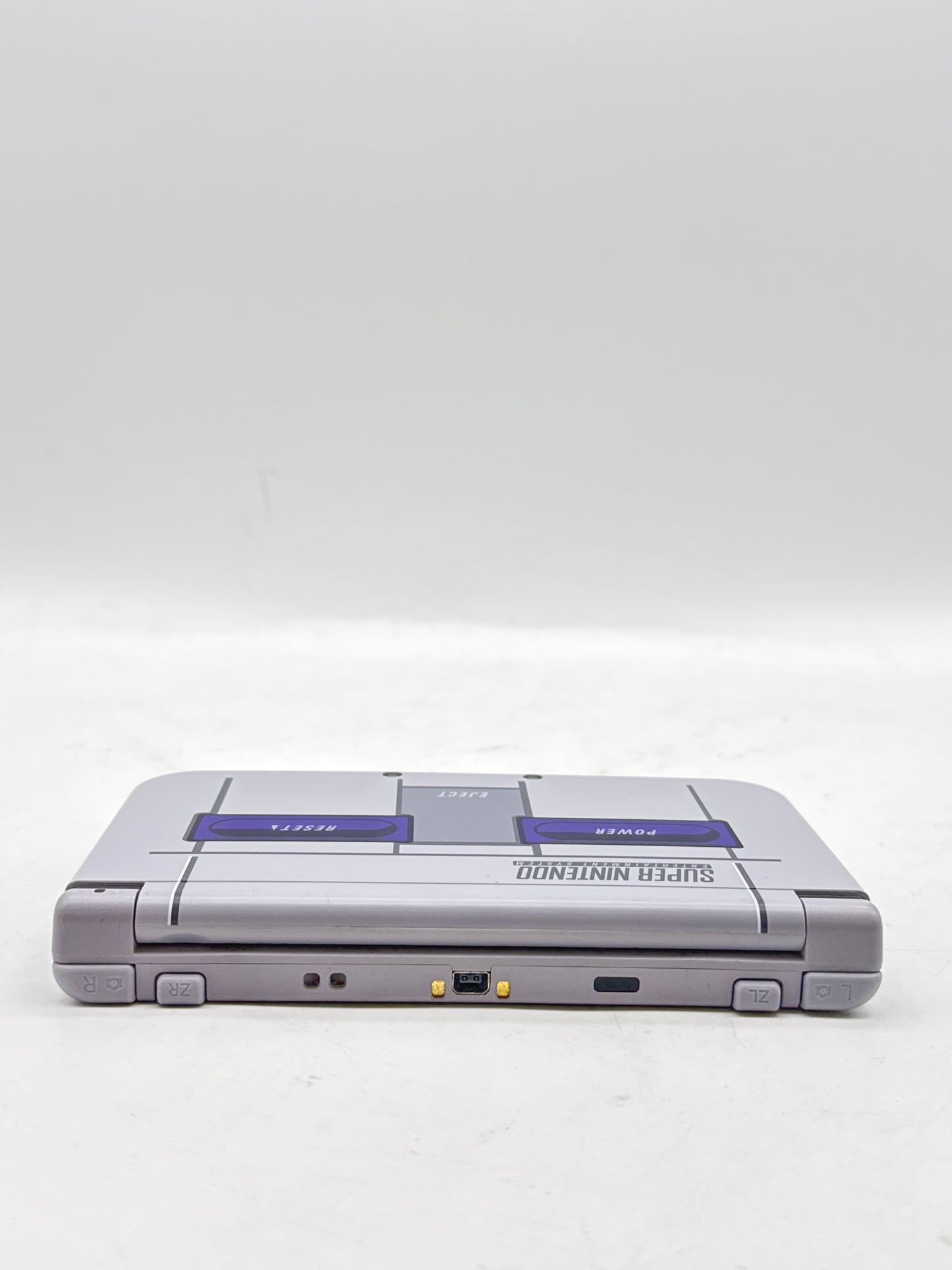 Rare Nintendo New 3DS XL Super NES Edition Handheld Console Gray - Excellent