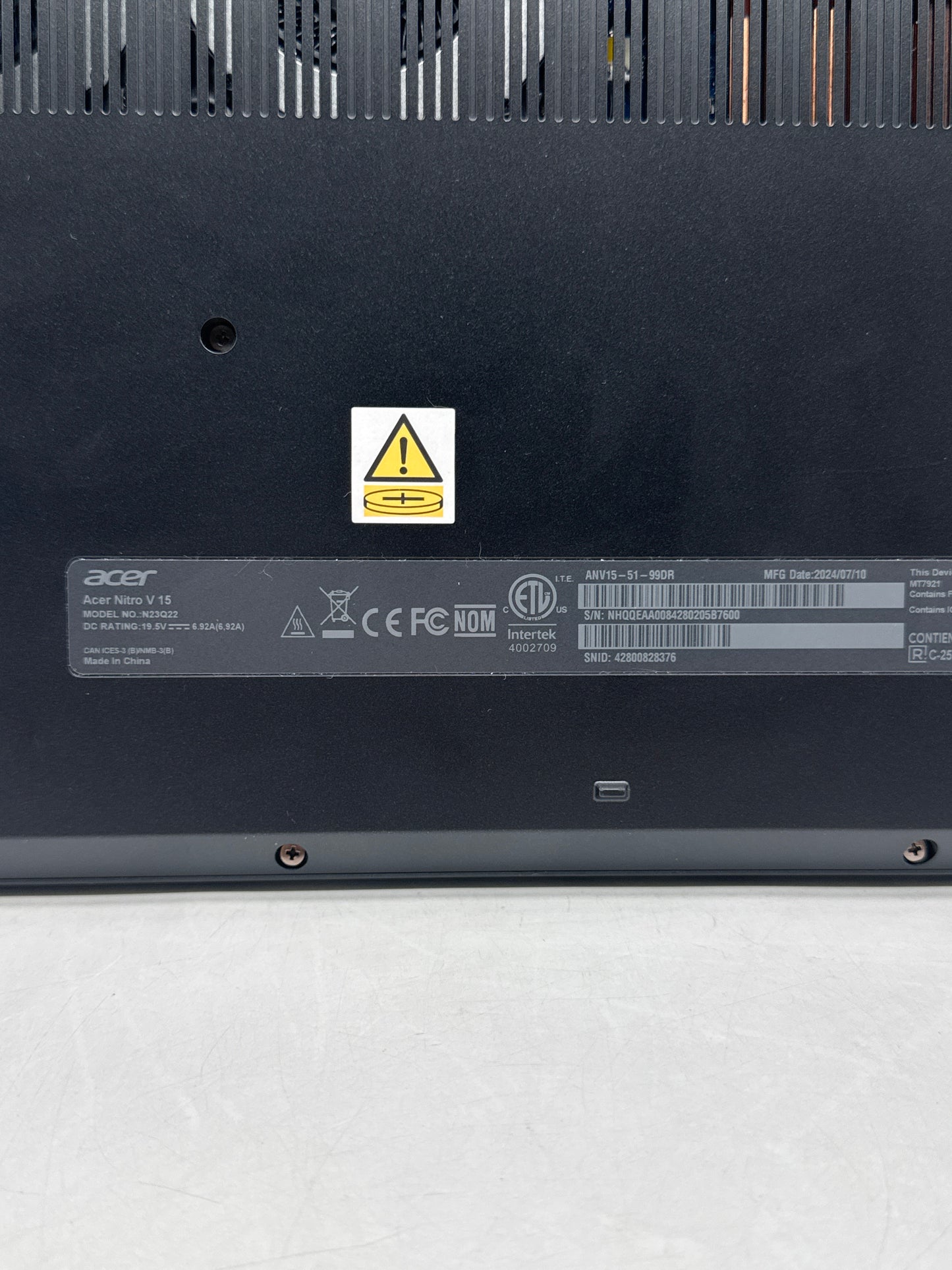 Acer Nitro V 15 15.6" 144hz Core i9-13900H 16GB RAM 512GB SSD RTX 4060 8GB