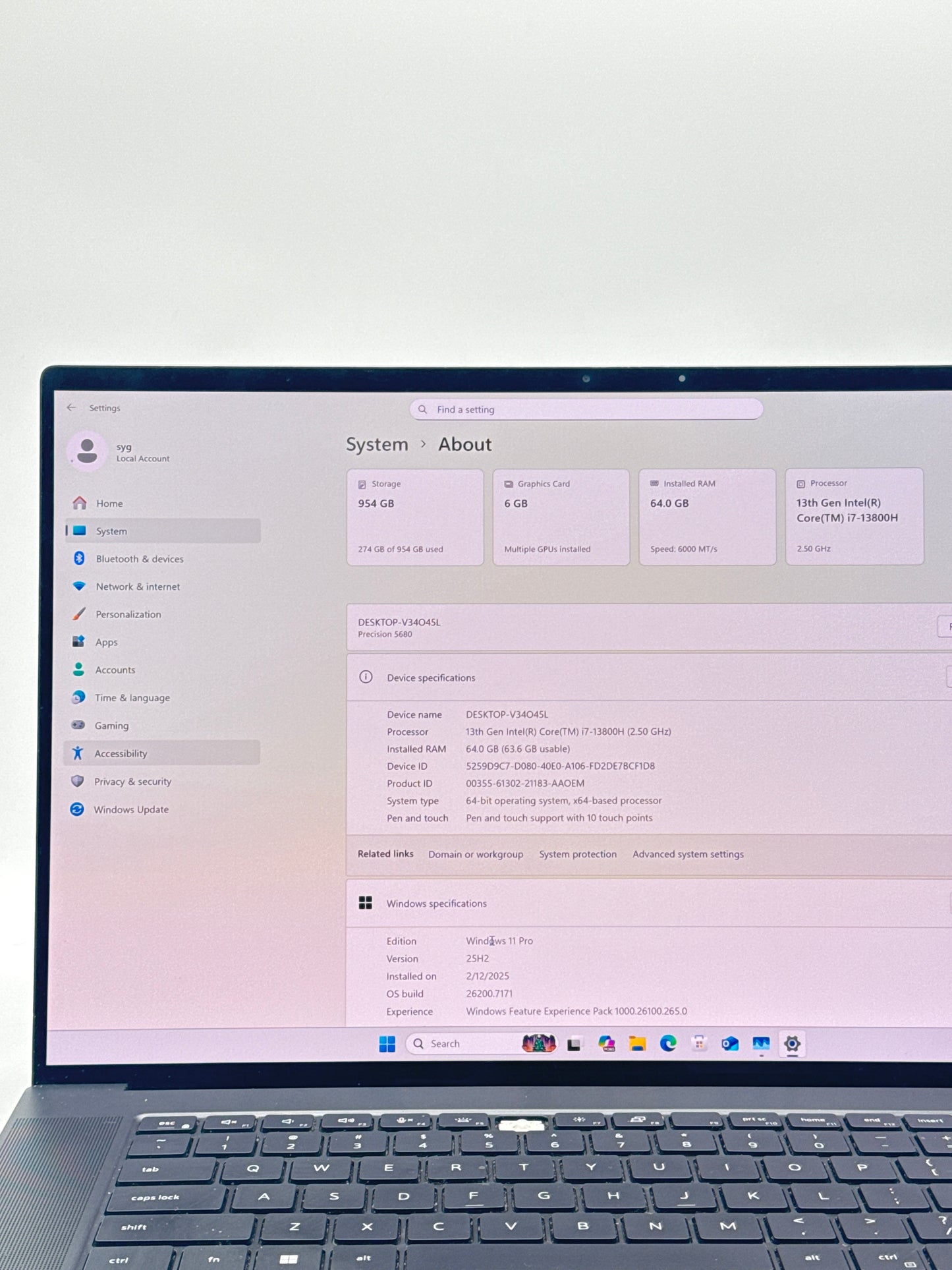Dell Precision 5680 16" OLED Touch Core i7-13800H 1TB SSD 64GB RAM RTX A1000 Read