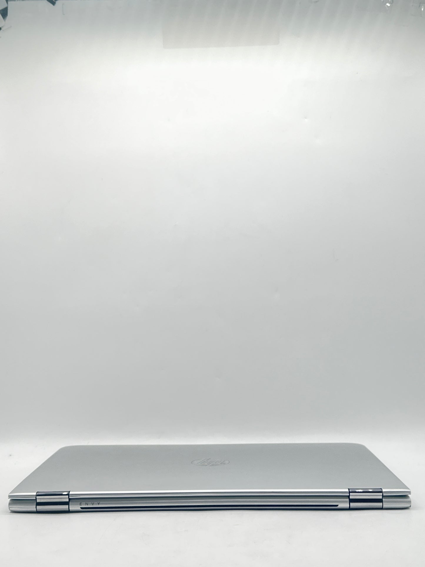 HP Envy 360 Convertible 15.6" Touch FHD Intel Core i7-8550U 1.80GHz 12GB RAM 1TB HDD