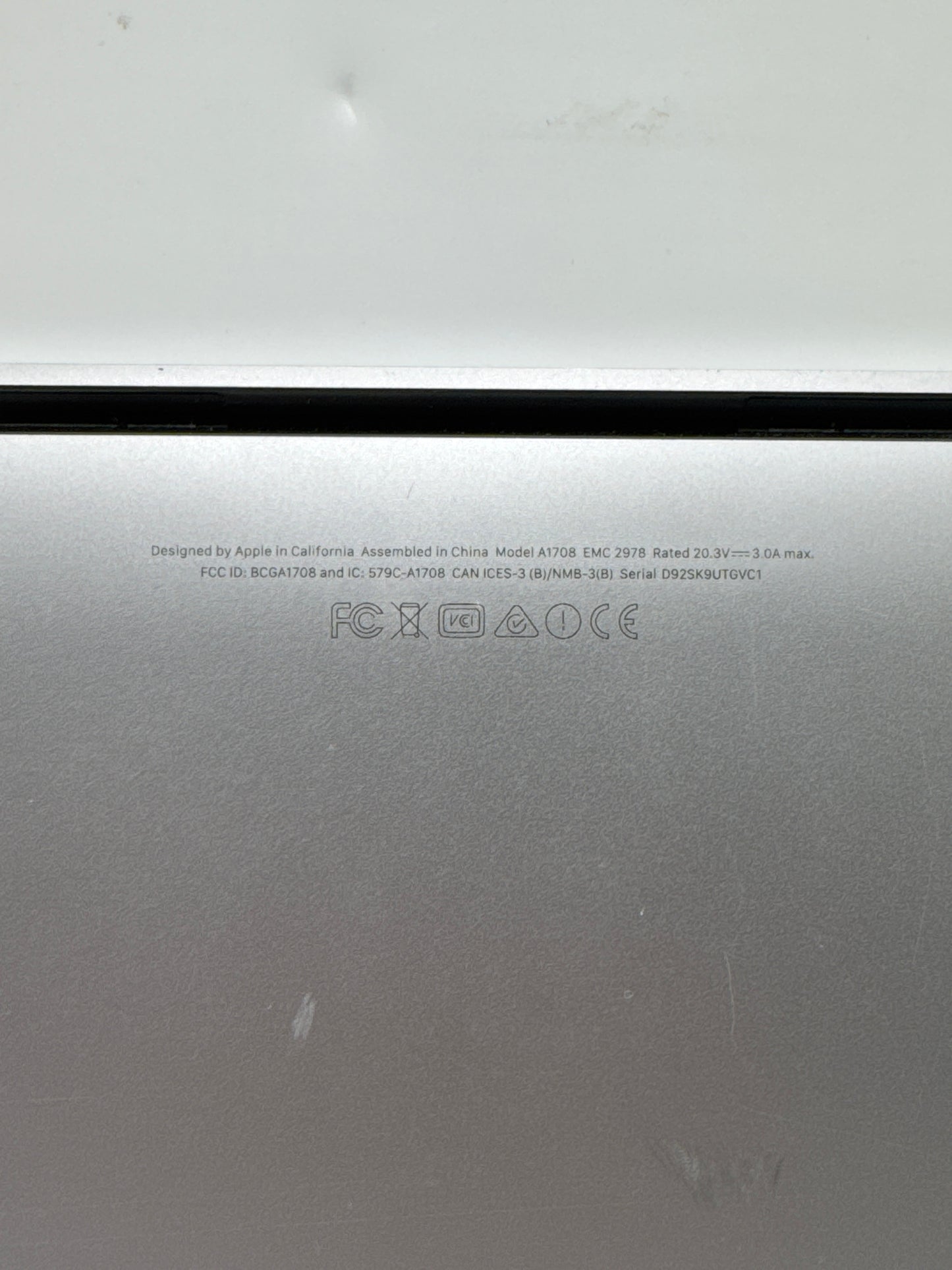 2016 Apple MacBook Pro 13.3" A1708 Core i5 256GB SSD 8GB RAM - Not Working