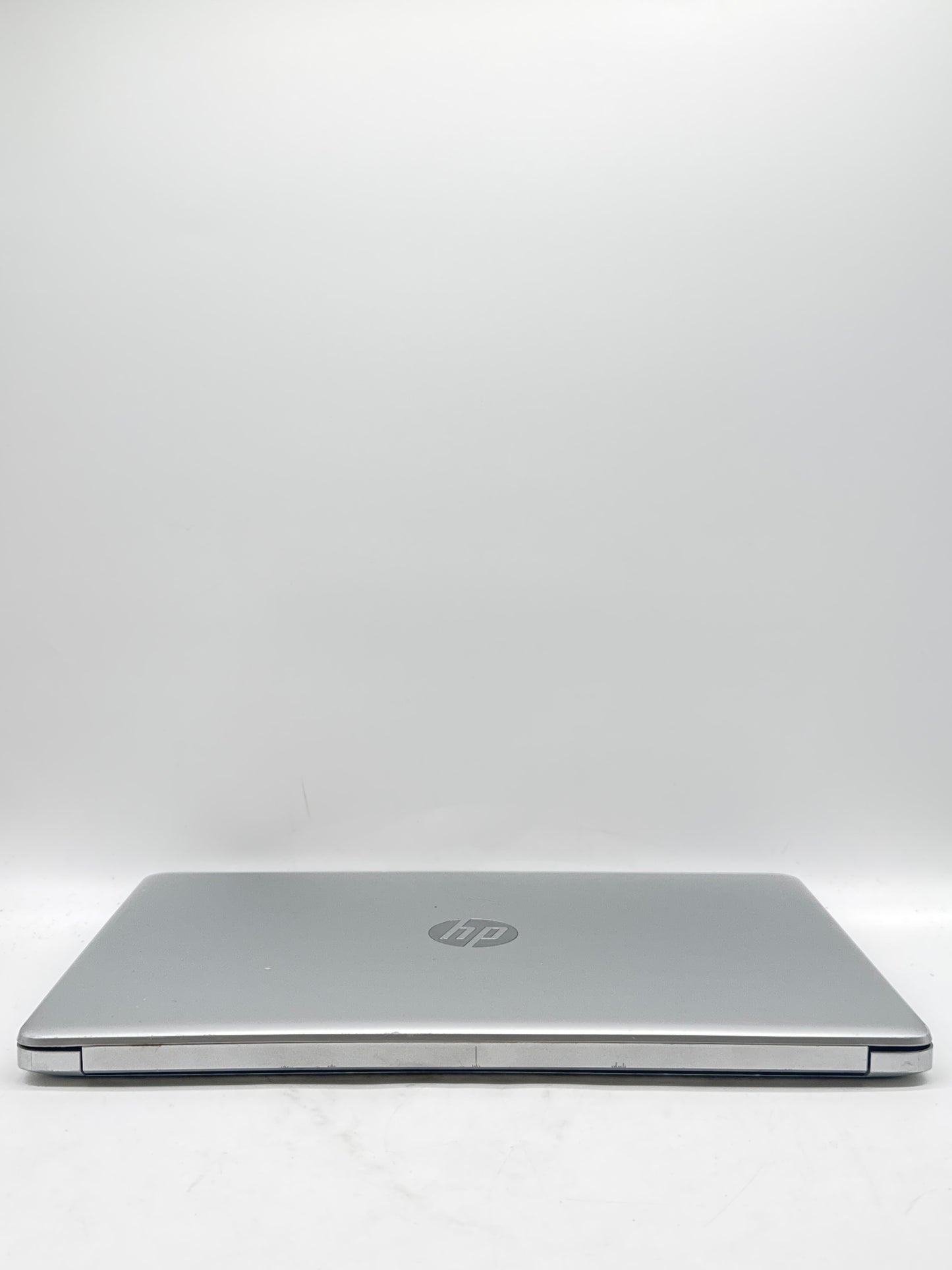 HP 15-db0031nr 15-inch AMD A9 4GB RAM 1TB Silver NO OS MISSING KEYS READ