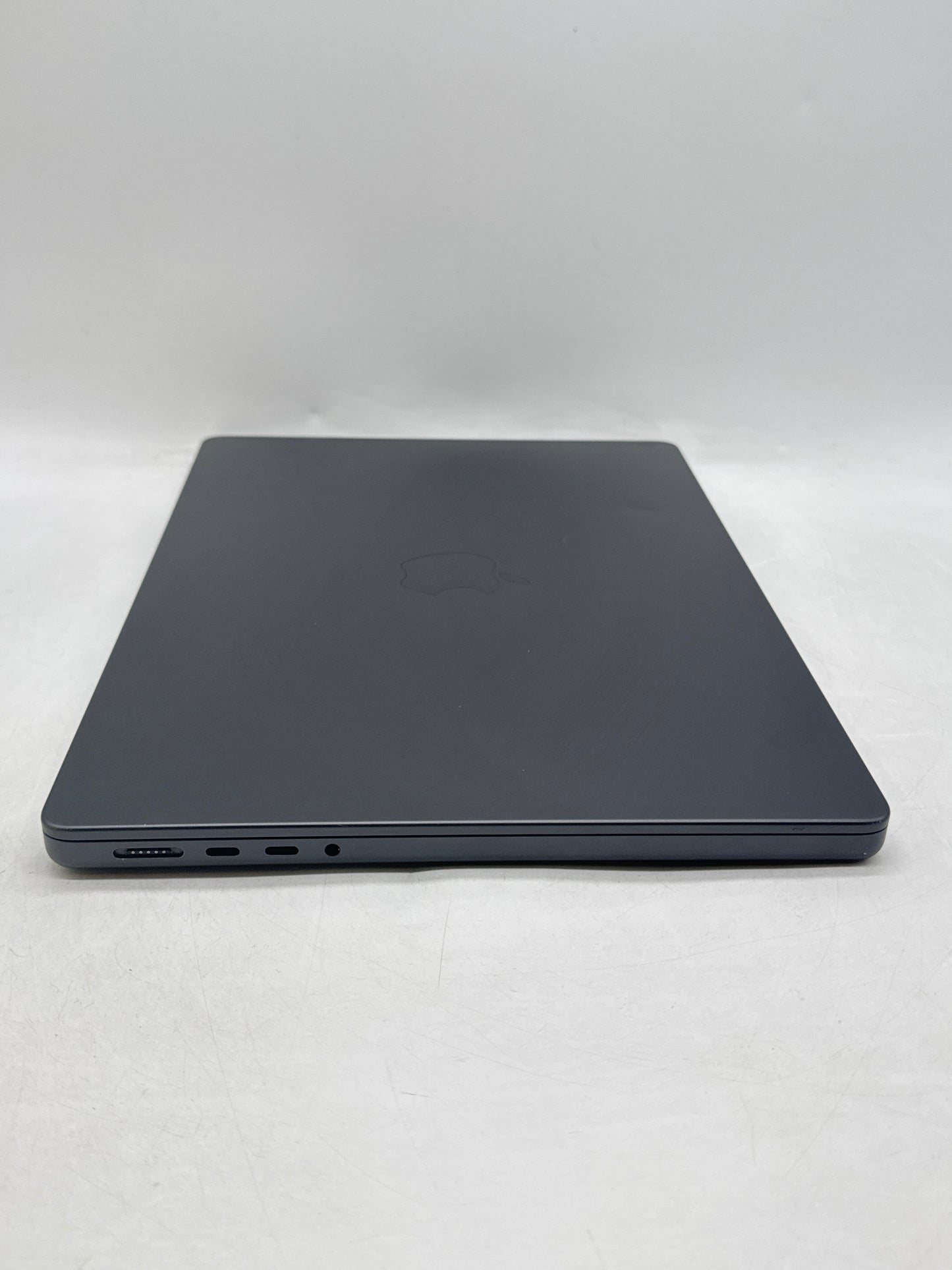 2024 Apple MacBook Pro 14.2" A3185 M4 Max 14C-CPU 32C-GPU 36GB RAM 1TB SSD