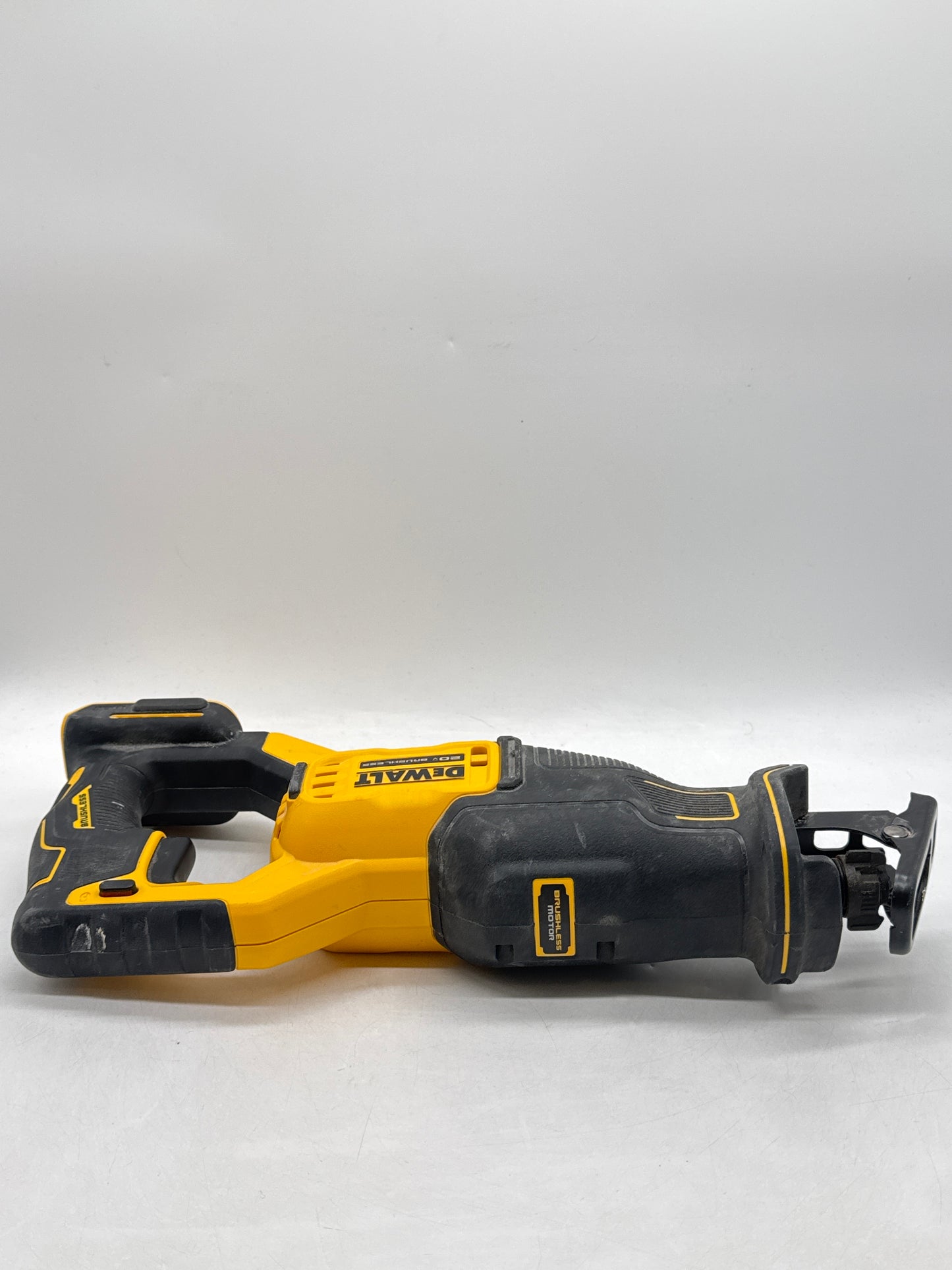 DEWALT DCS382 20V Max XR Brushless Cordless Reciprocating Saw0.