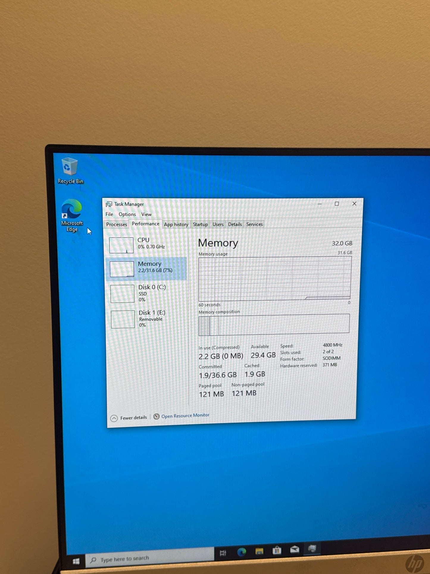 Lenovo ThinkCentre M70q Gen 5 Desktop Core i5-14500T 32GB RAM 256GB SSD