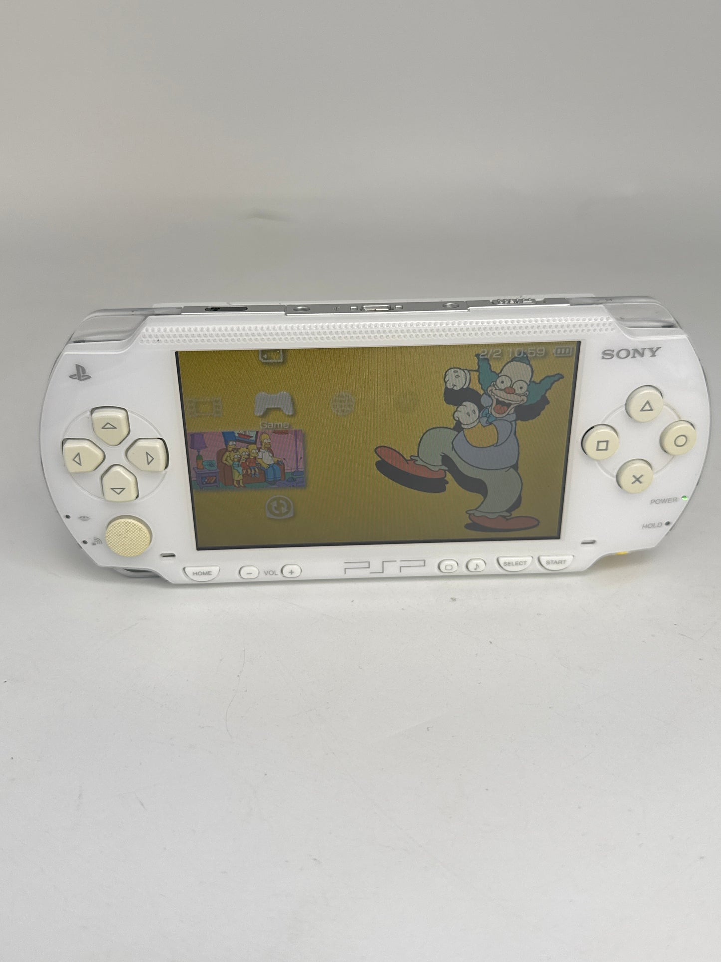Sony PSP-1000 White Console #71 w/ 1800mAh Battery No Charger