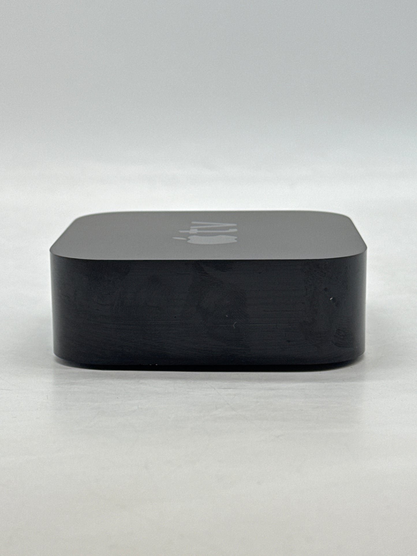 Apple TV 4th Gen A1625 32GB Media Streamer