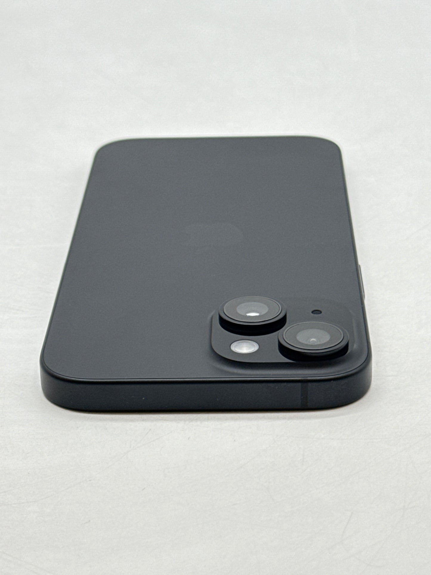 Boost Apple iPhone 15 A2846 128GB Black 100% Battery Health