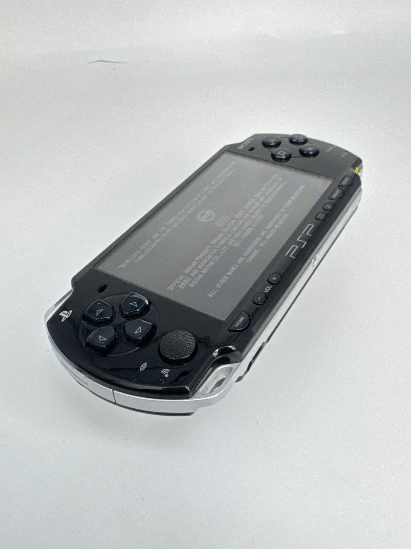 Sony PSP-2000 Piano Black Console #432 w/ 2400mAh Battery & 2GB Memory Stick