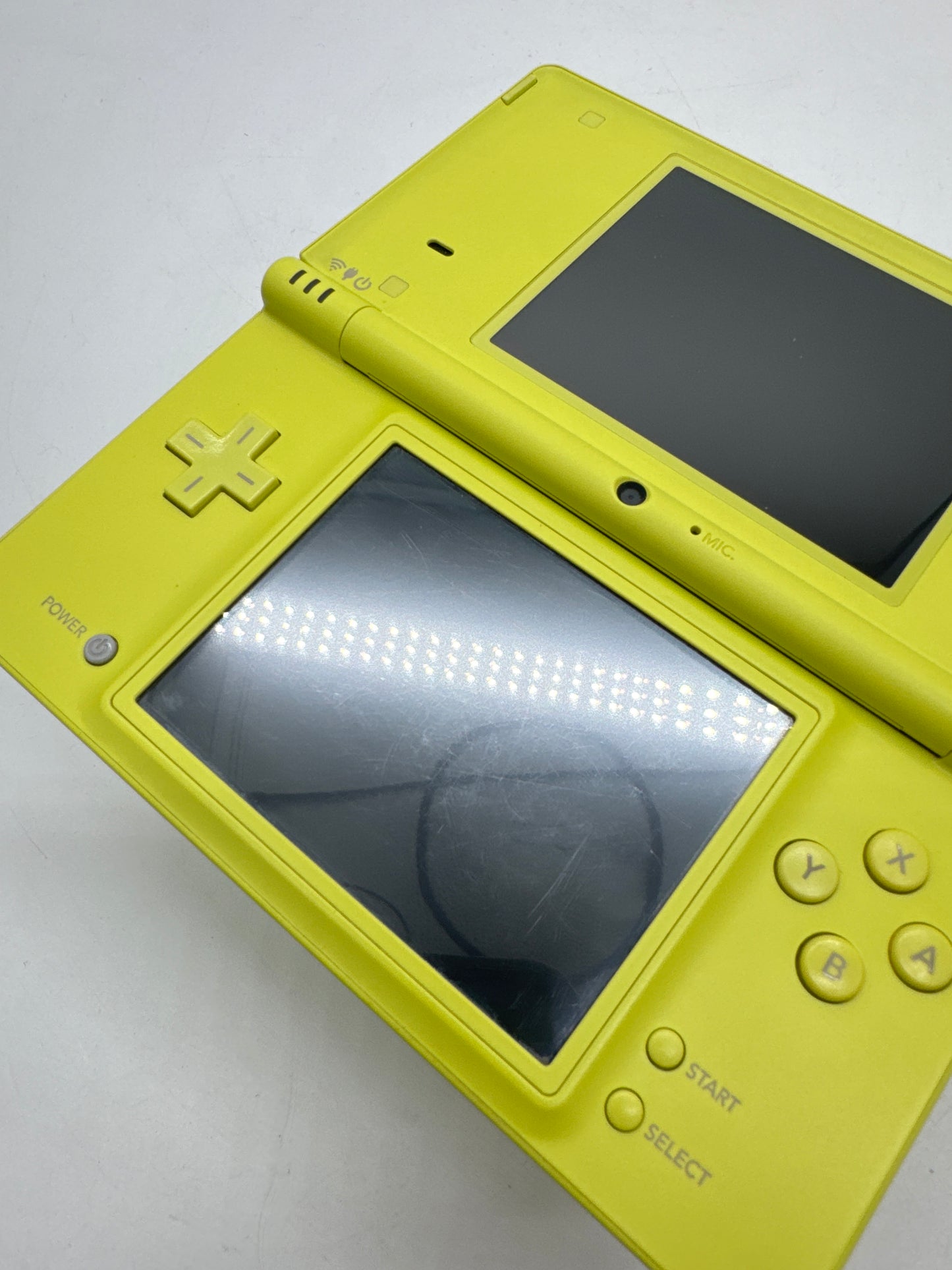 Nintendo DSi TWL-001(JPN) Lime Green Console #342 w/ Stylus & Charger