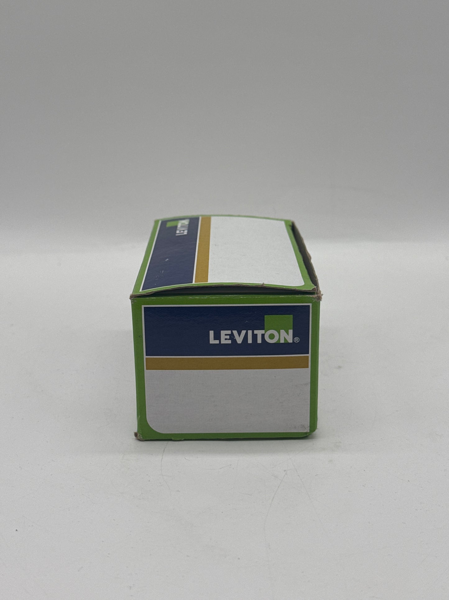 LEVITON DRKDN-C4W GM DRC ROOM CONTROLLER LUMACAN 4 BUTTON (NEW IN BOX)