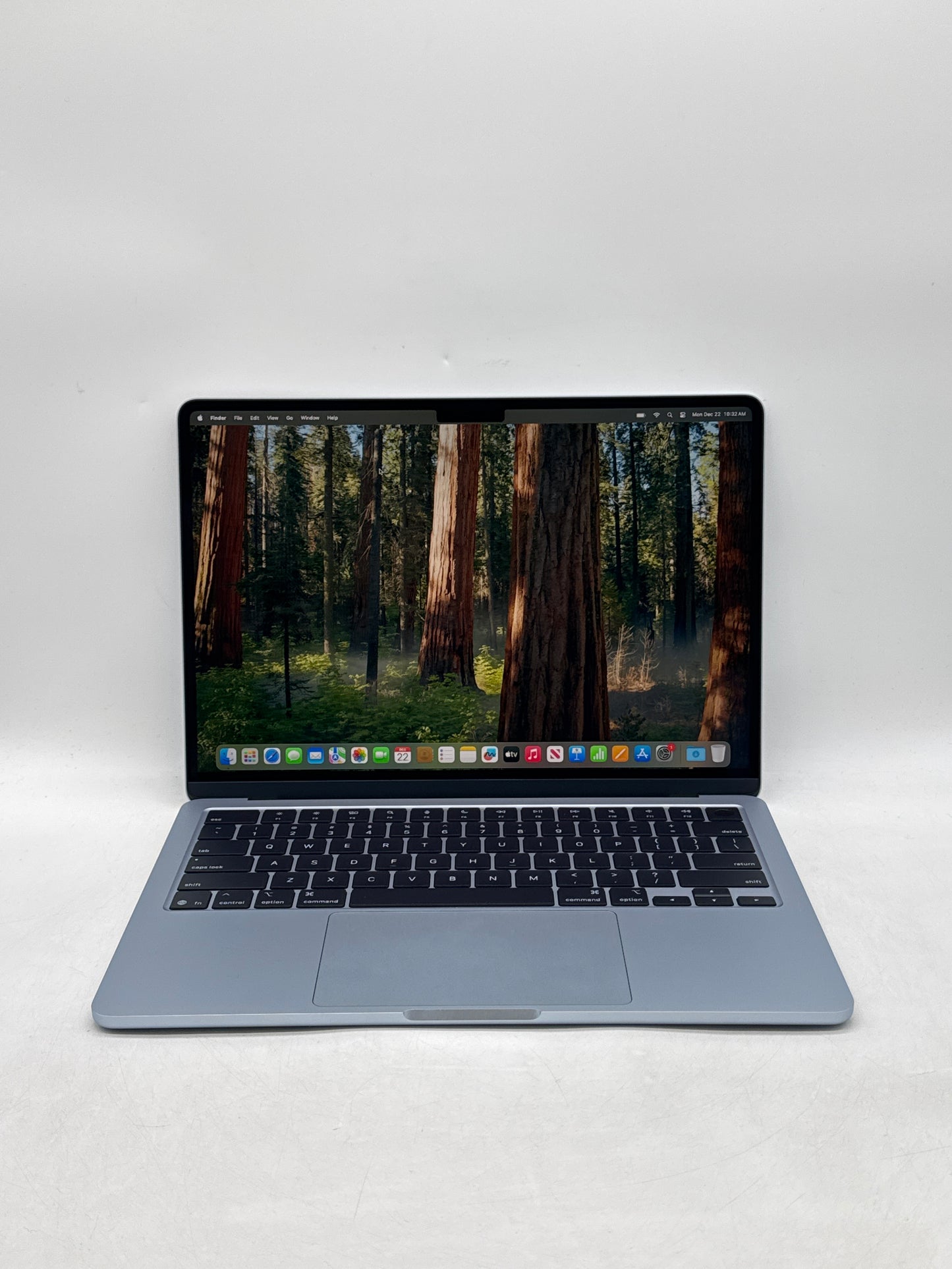 2025 Apple MacBook Air 13.6" A3240 M4 10C-CPU 8C-GPU 16GB RAM 256GB SSD 2 Cycle