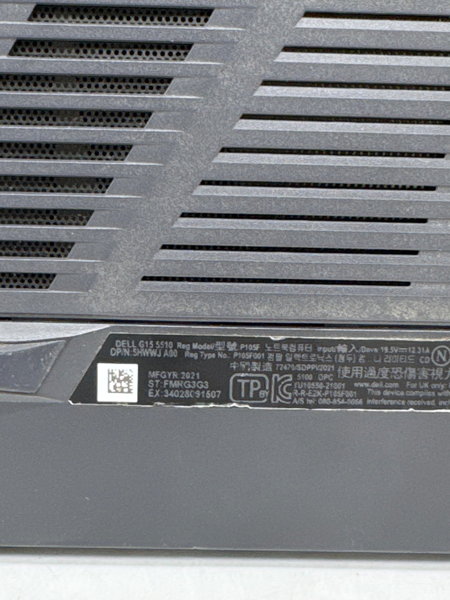 Dell G15 5510 15.6" FHD 120Hz Core i7-10870H 2.5TB SSD SSD 64GB RAM RTX 3060 6GB