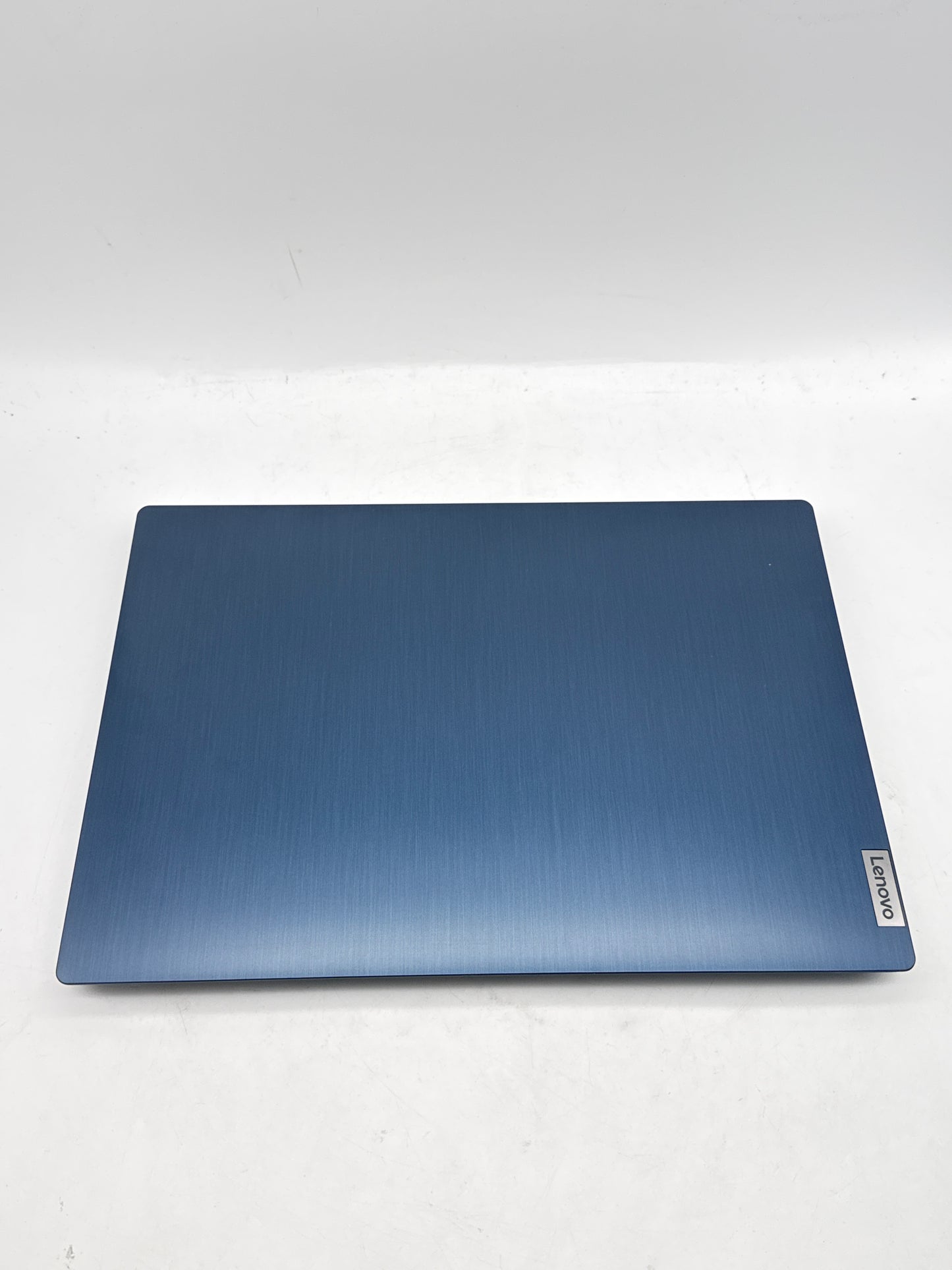 LENOVO IdeaPad 3-14ADA05 14" FHD RYZEN 5 3500U 8GB RAM 256GB SSD W/Charger