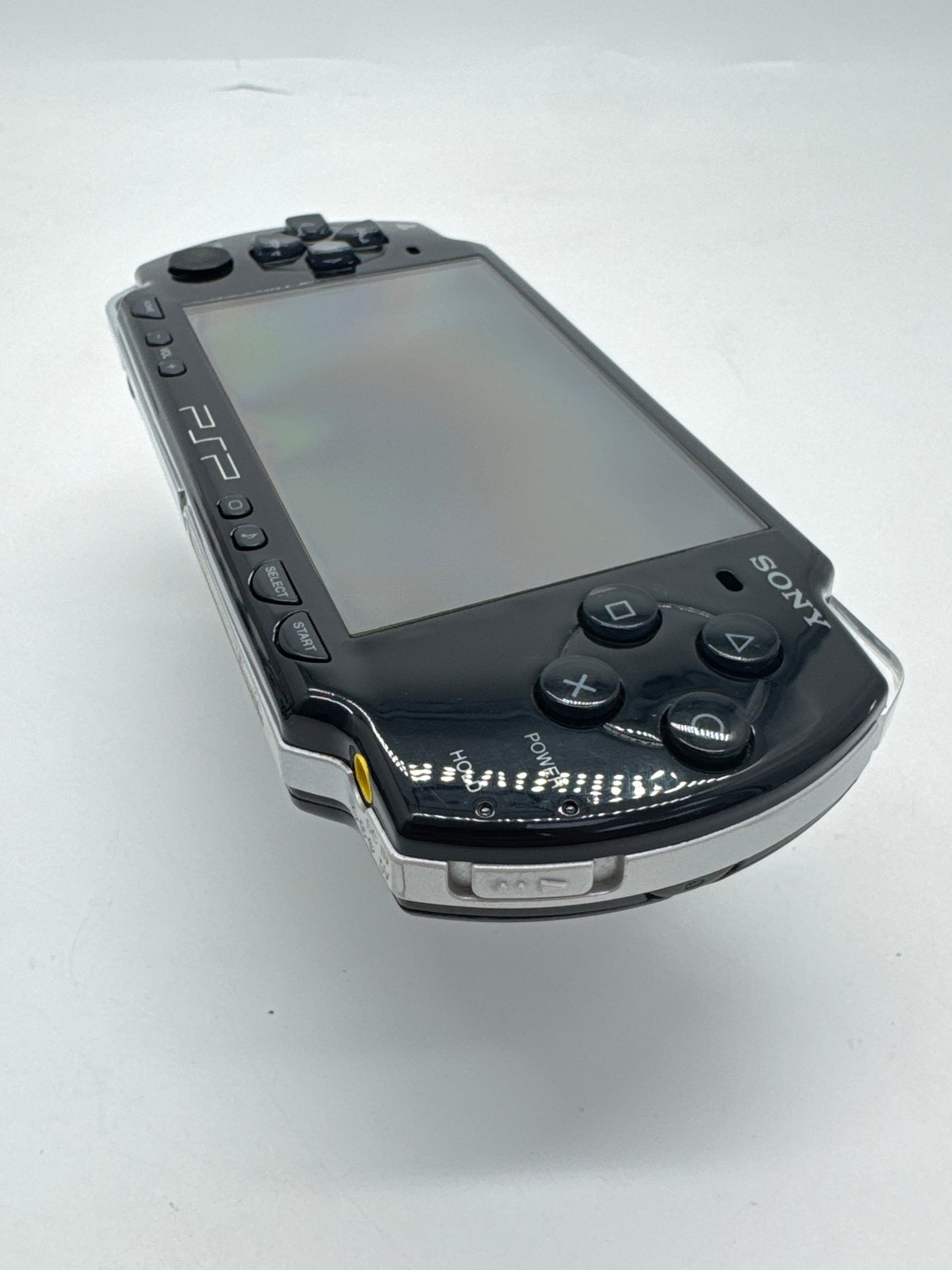 Sony PSP-2000 Piano Black Console #82 w/1200mAh Battery & No Charger