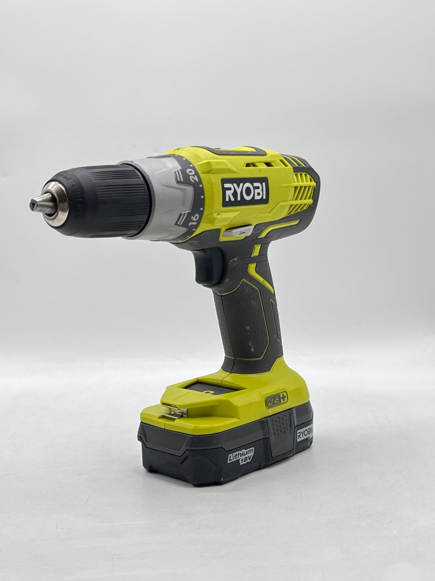 RYOBI P277 18V 1/2" Lithium- Ion Driver Drill w/Battery and Charger