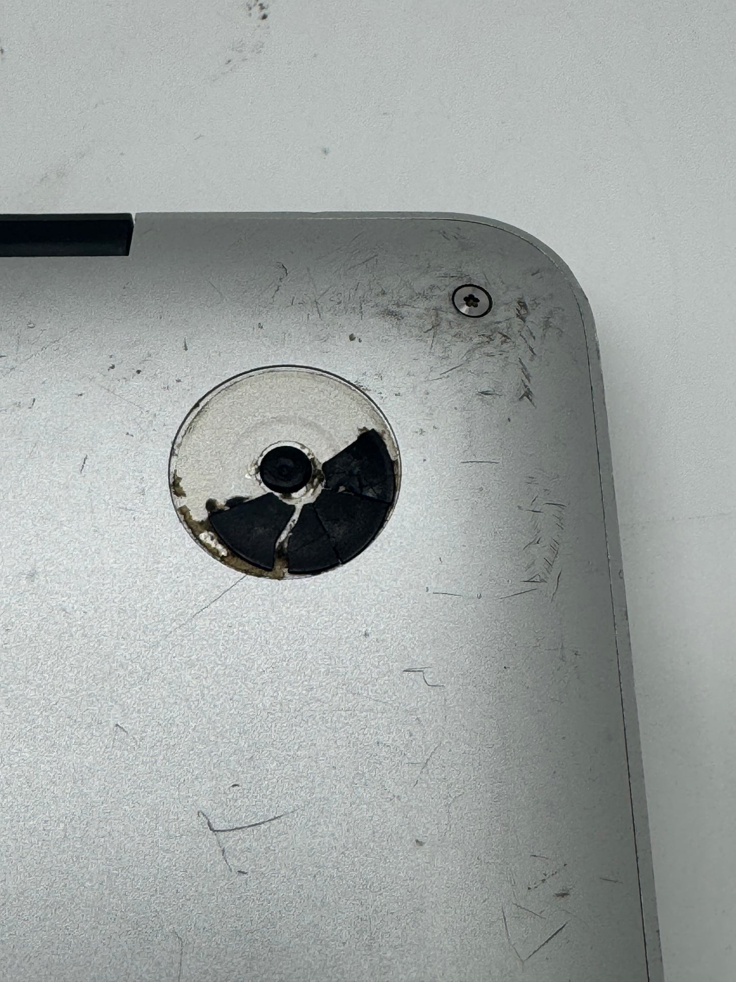 2015 Apple MacBook Pro 13.3" A1502 Core i5 2.7Ghz 8GB RAM 128GB SSD Silver !READ