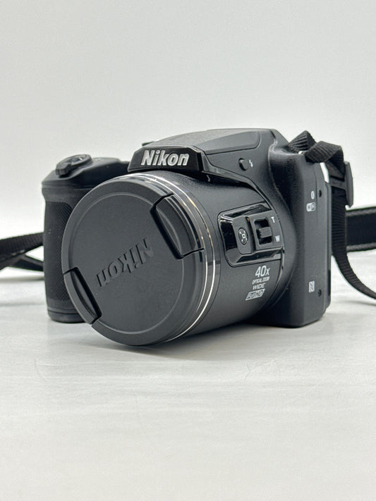 Nikon COOLPIX B500 16MP 40x Optical Zoom Digital Camera Built-in WiFi - Untested