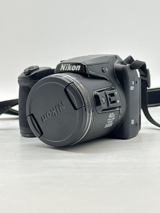 Nikon COOLPIX B500 16MP 40x Optical Zoom Digital Camera Built-in WiFi - Untested
