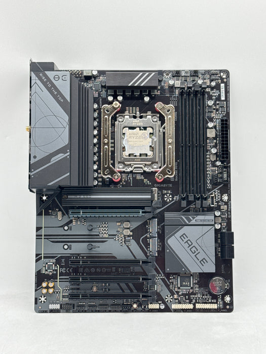 GIGABYTE B650 Eagle AX Socket AM5 Motherboard Ryzen 5 7600X CPU