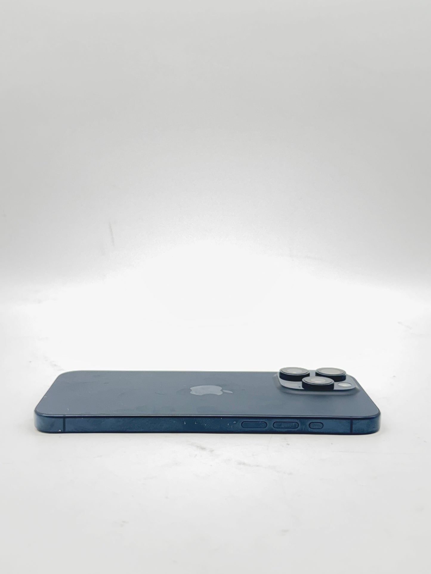 Unlocked Apple iPhone 15 Pro Max (A2849) 256GB - Blue Titanium - 86% BH