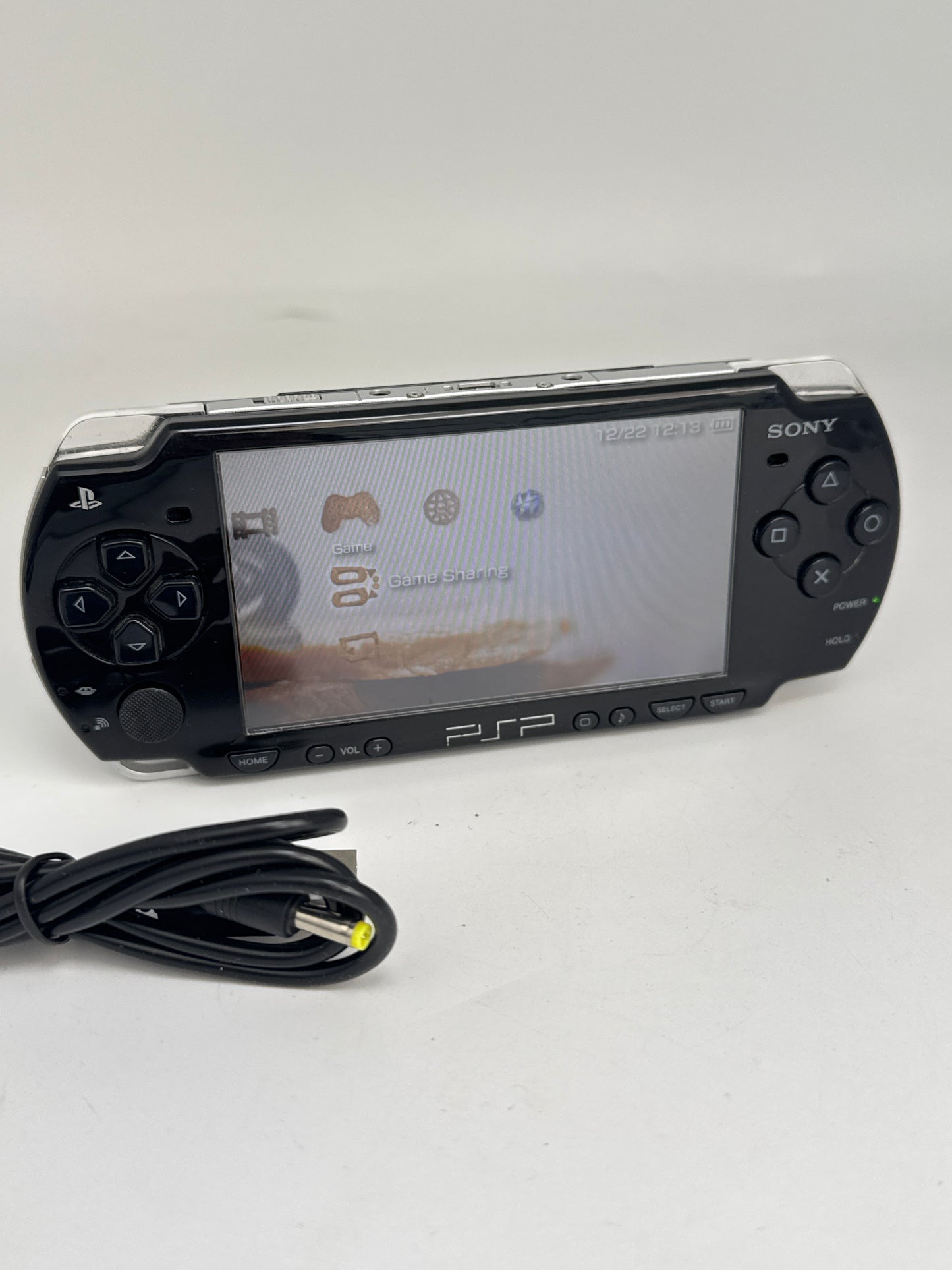Sony PSP-2000 Piano Black Console #80 w/ Charger & 2400mAh Battery