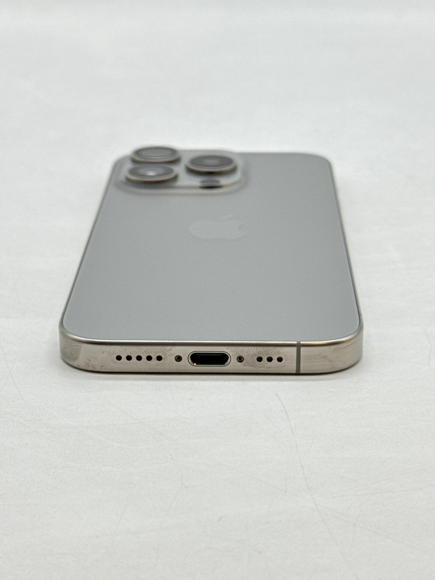 Unlocked Apple iPhone 15 Pro A3102 128GB Natural Titanium - Service Battery 78%