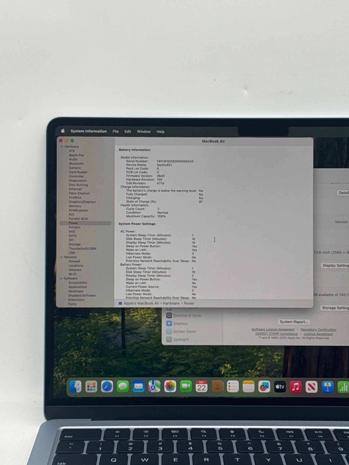 2025 Apple MacBook Air 13.6" A3240 M4 10C-CPU 8C-GPU 16GB RAM 256GB SSD 2 Cycle