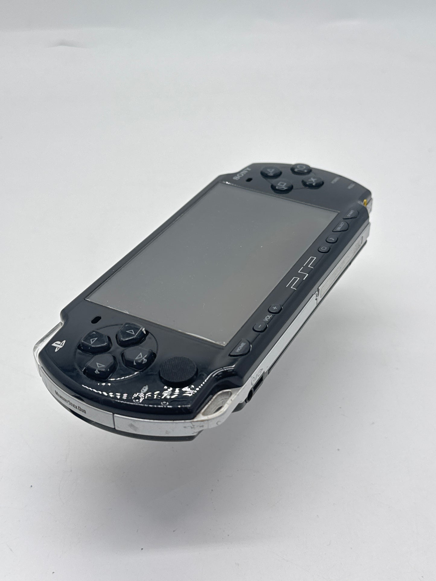 PlayStation Portable PSP-2000 Piano Black Console #670 w/ OEM 1200mAh Battery
