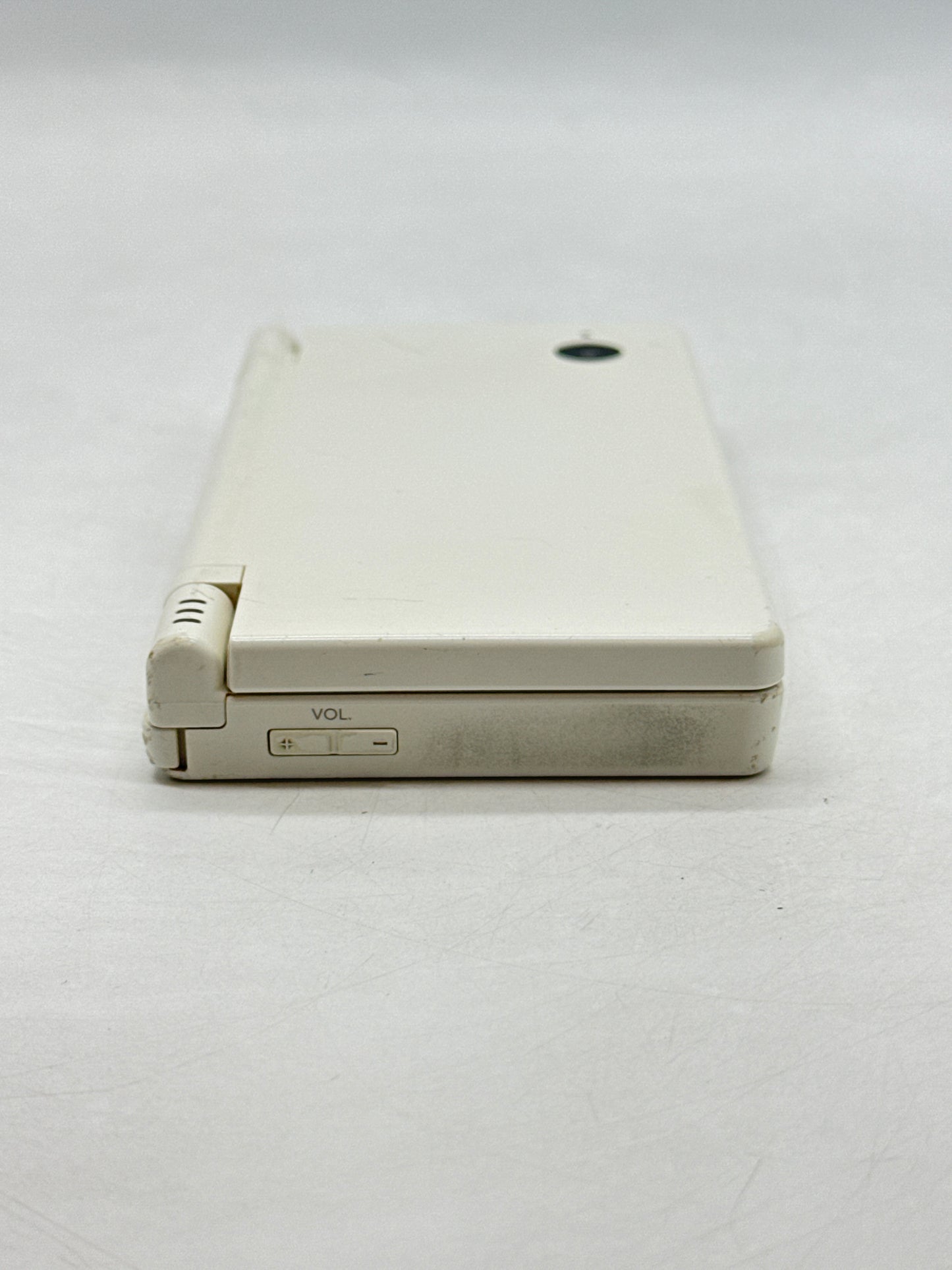 Nintendo Dsi TWL-001(JPN) Handheld Video Game Console Only White