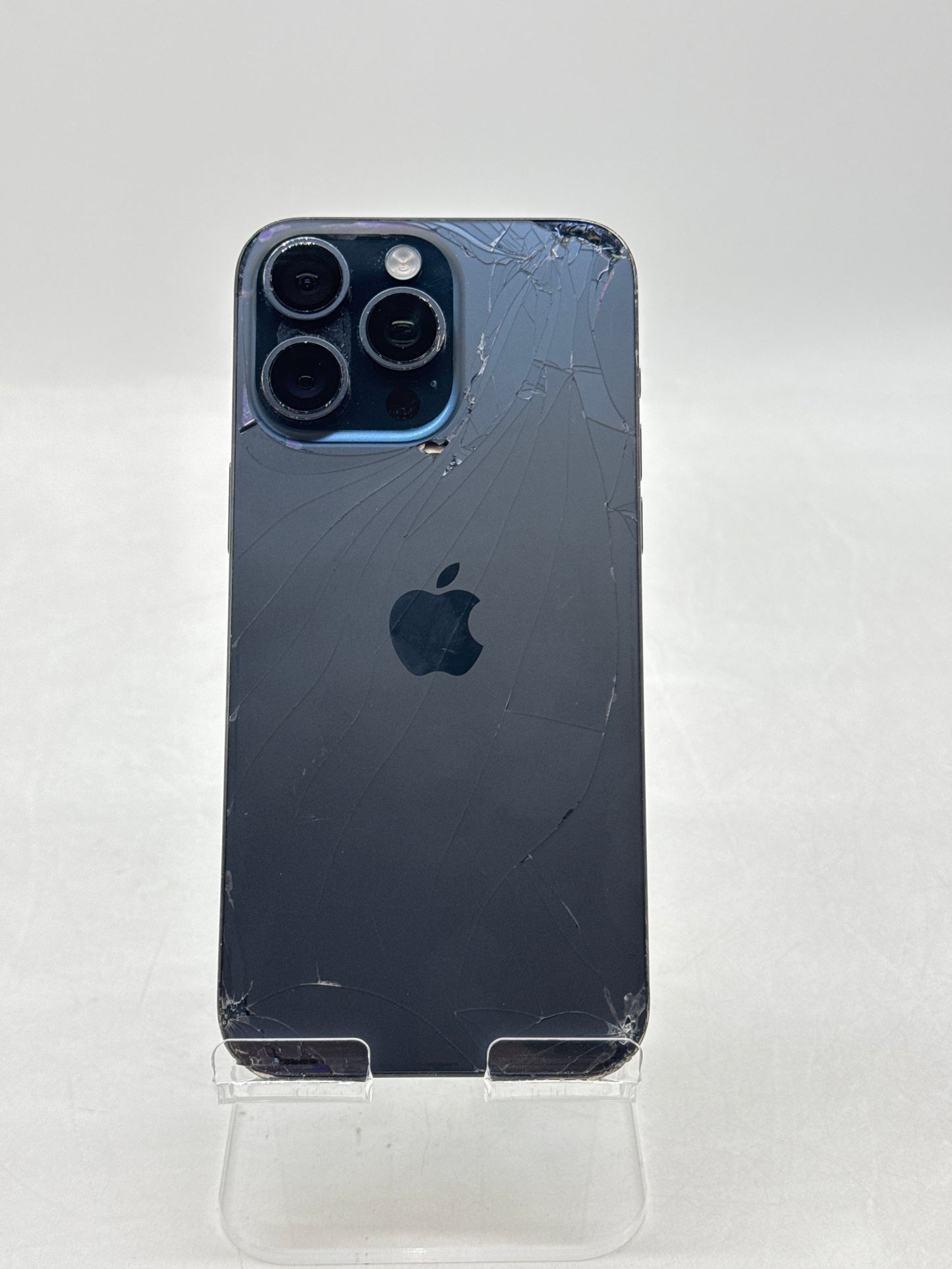 Unlocked Apple iPhone 15 Pro Max A2849 256GB Blue Titanium  - Cracked Read!