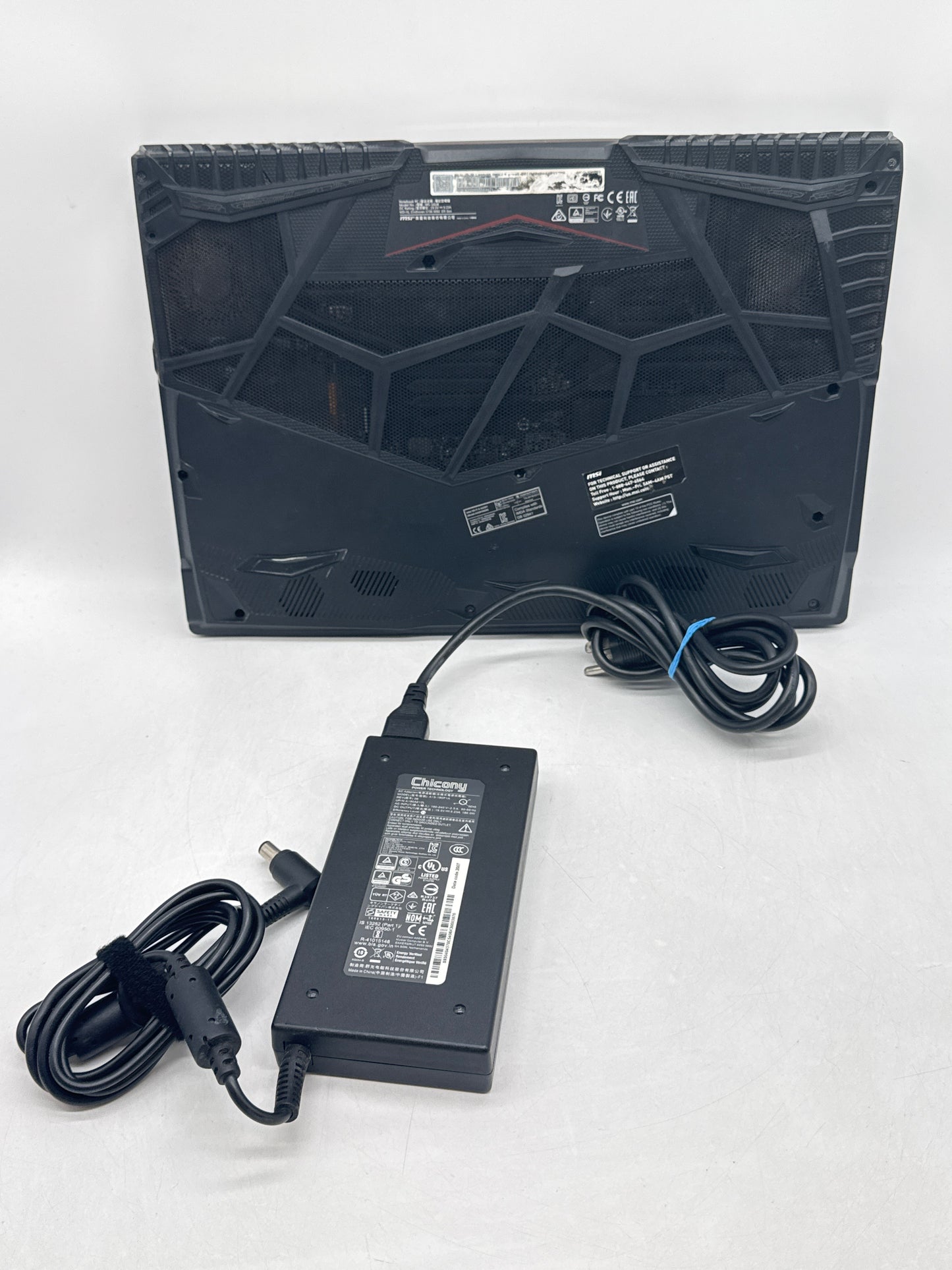 MSI GL65 Leopard 15.6" i7-10750H 16GB RAM 512GB SSD GTX 1650Ti 4GB - Bad Display