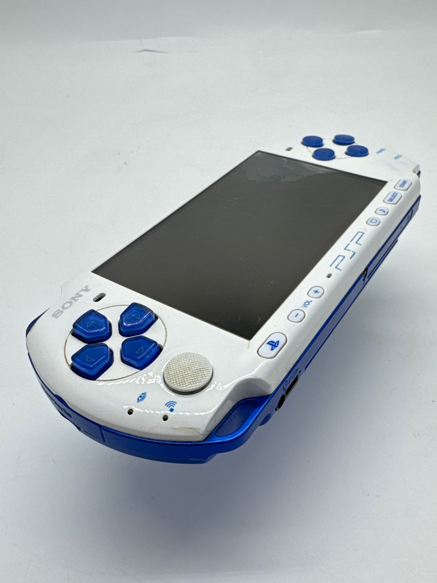 Sony PSP-3000 White Blue Console #237 No Battery No Lid BAD SCREEN AND UMD AS IS