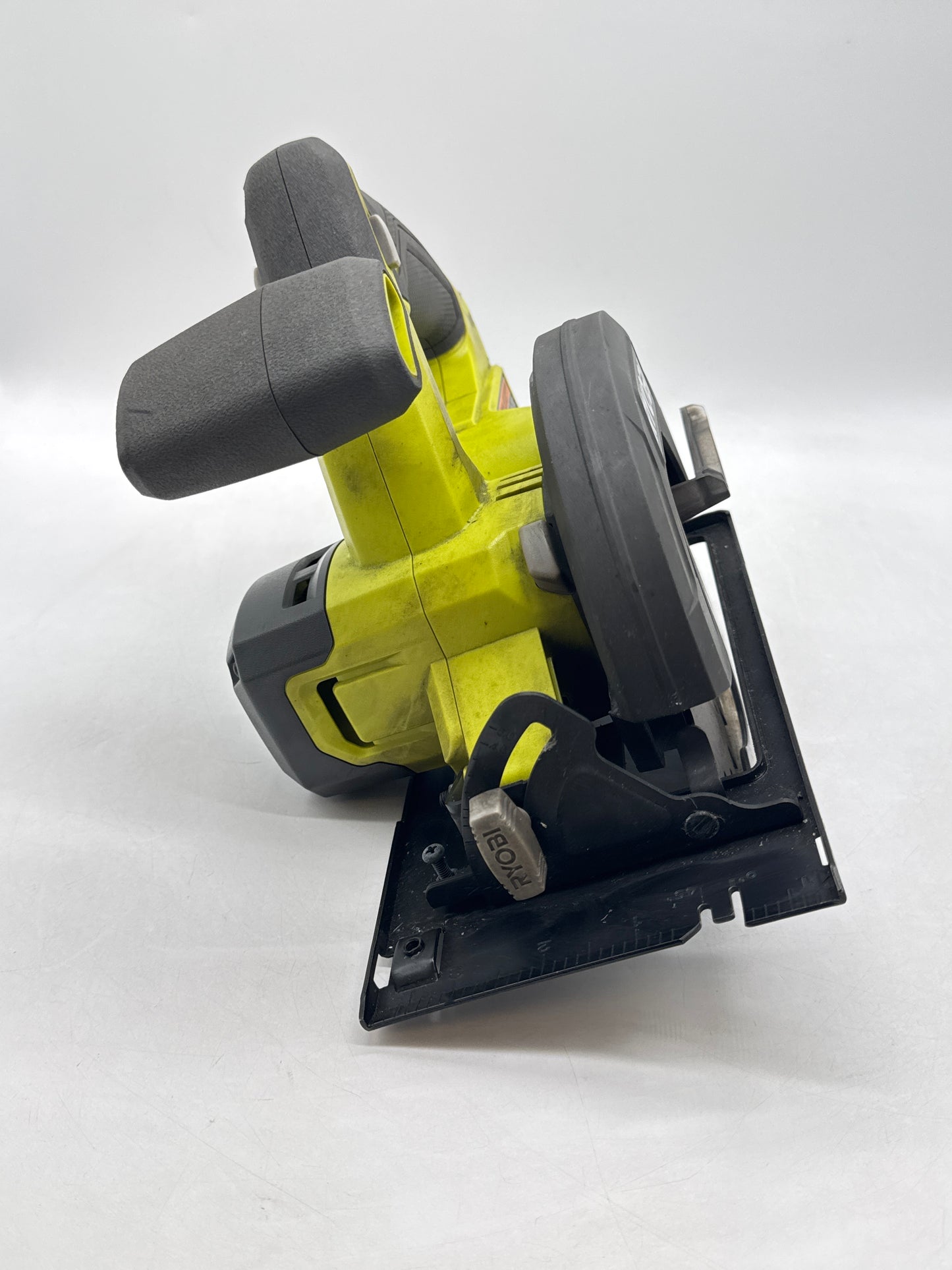 Ryobi PCL500 18V 5-1/2" Battery Powered Circular Saw Tool Only - Untested