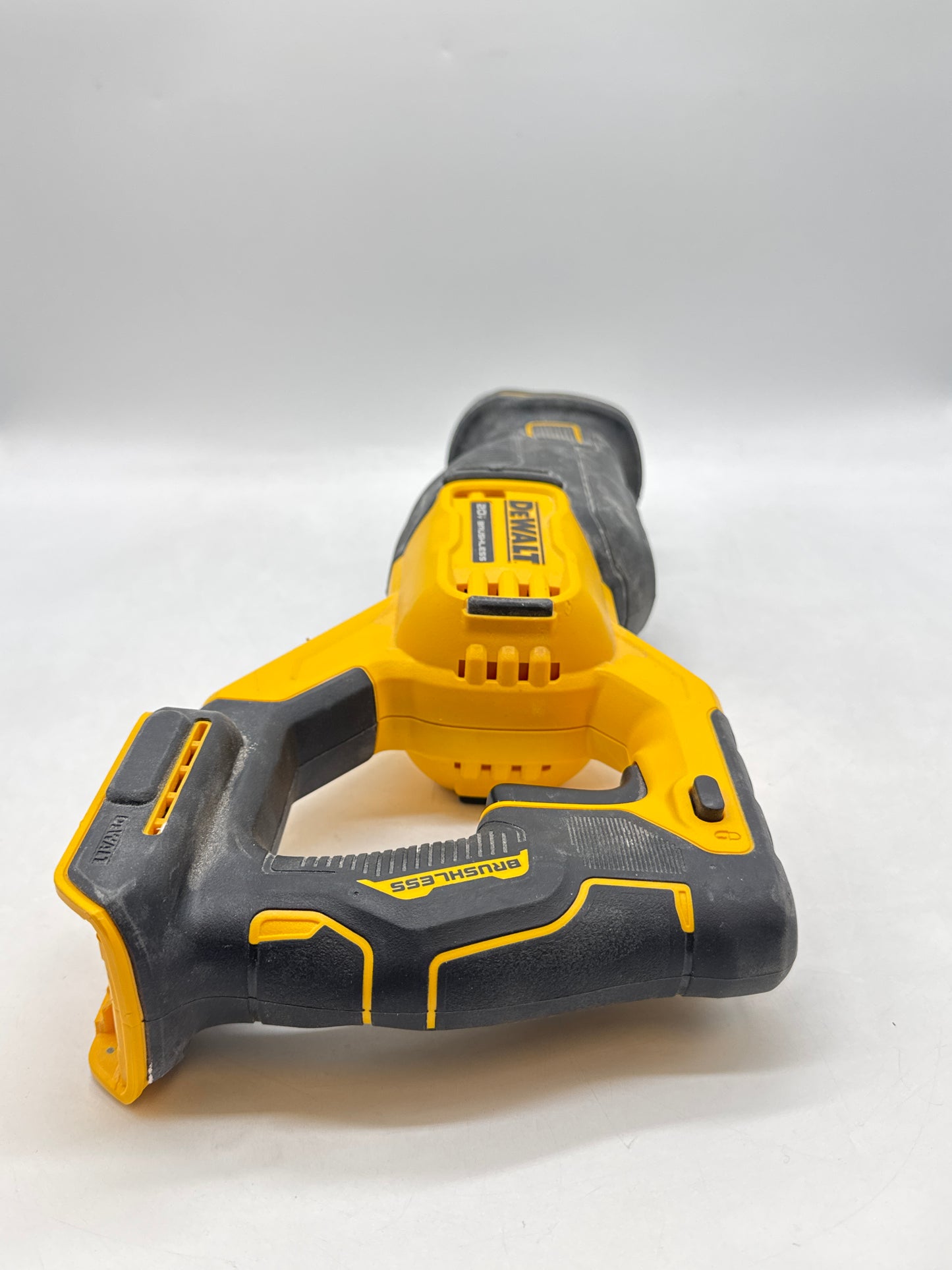 DEWALT DCS382 20V Max XR Brushless Cordless Reciprocating Saw0.